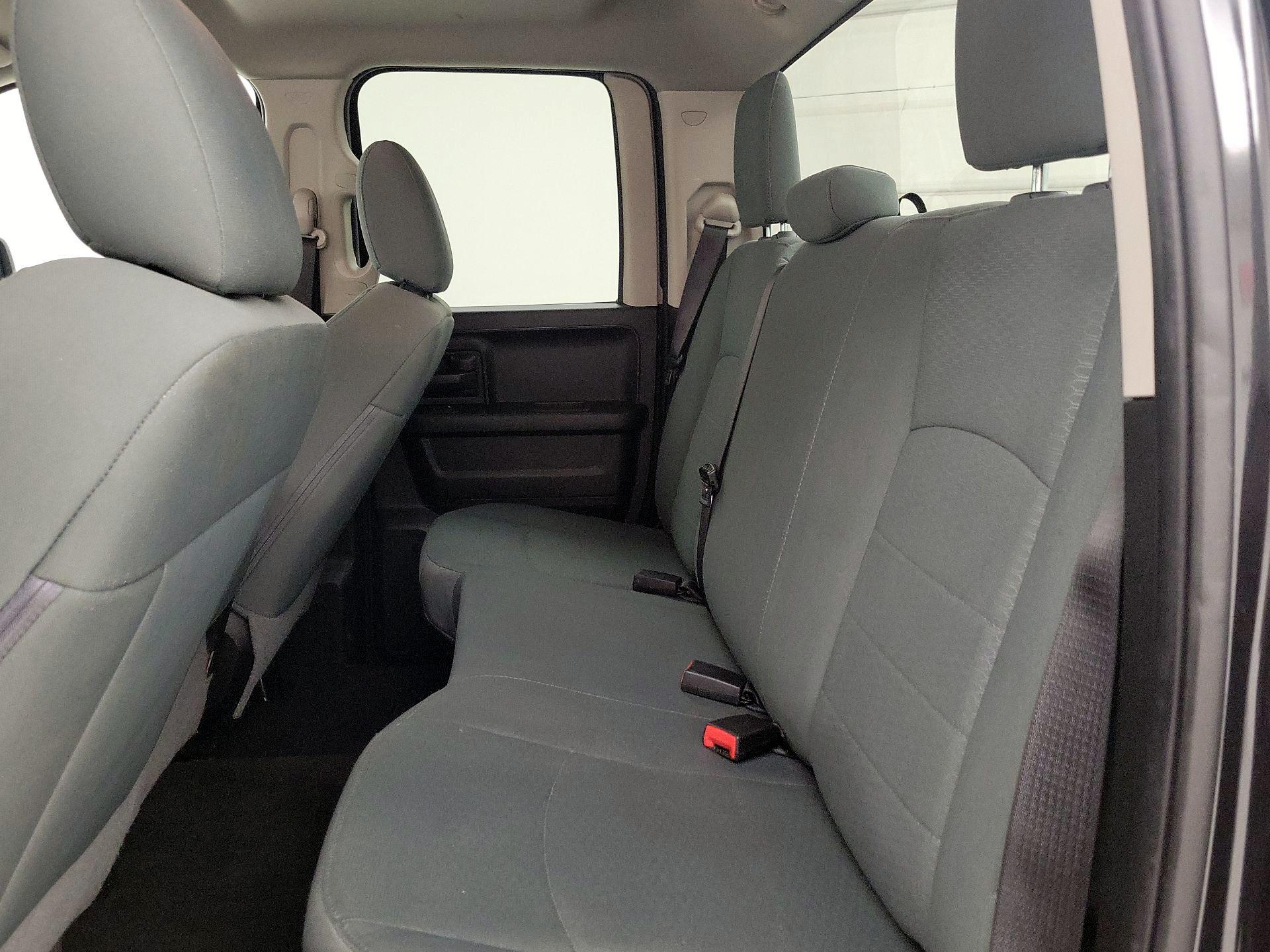 Thumbnail: 2019 RAM 1500 Classic - 19