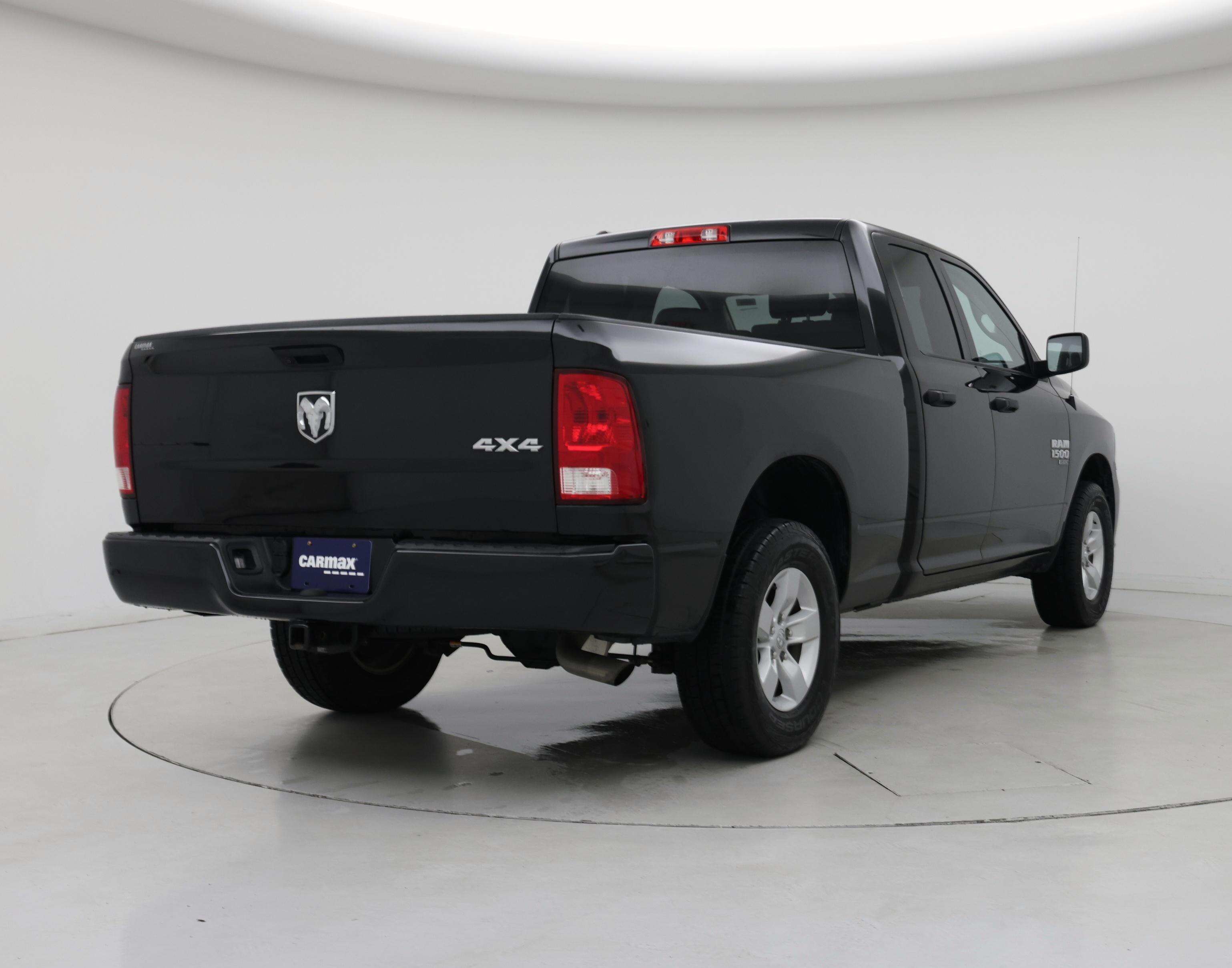 Thumbnail: 2019 RAM 1500 Classic - 8