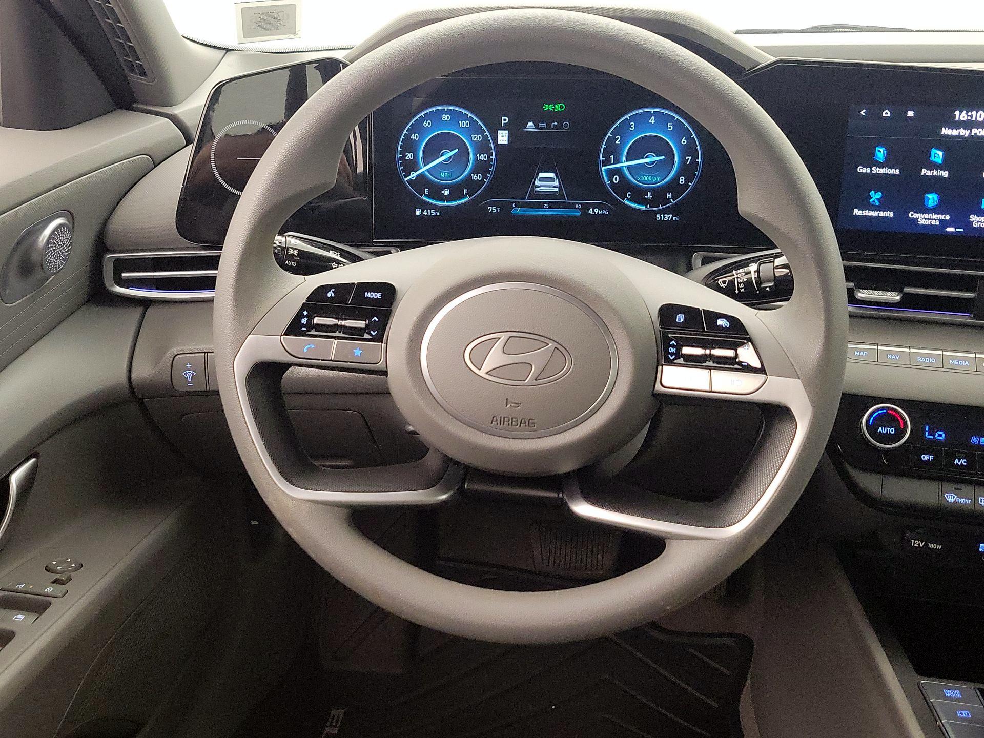 Thumbnail: 2024 Hyundai Elantra - 10