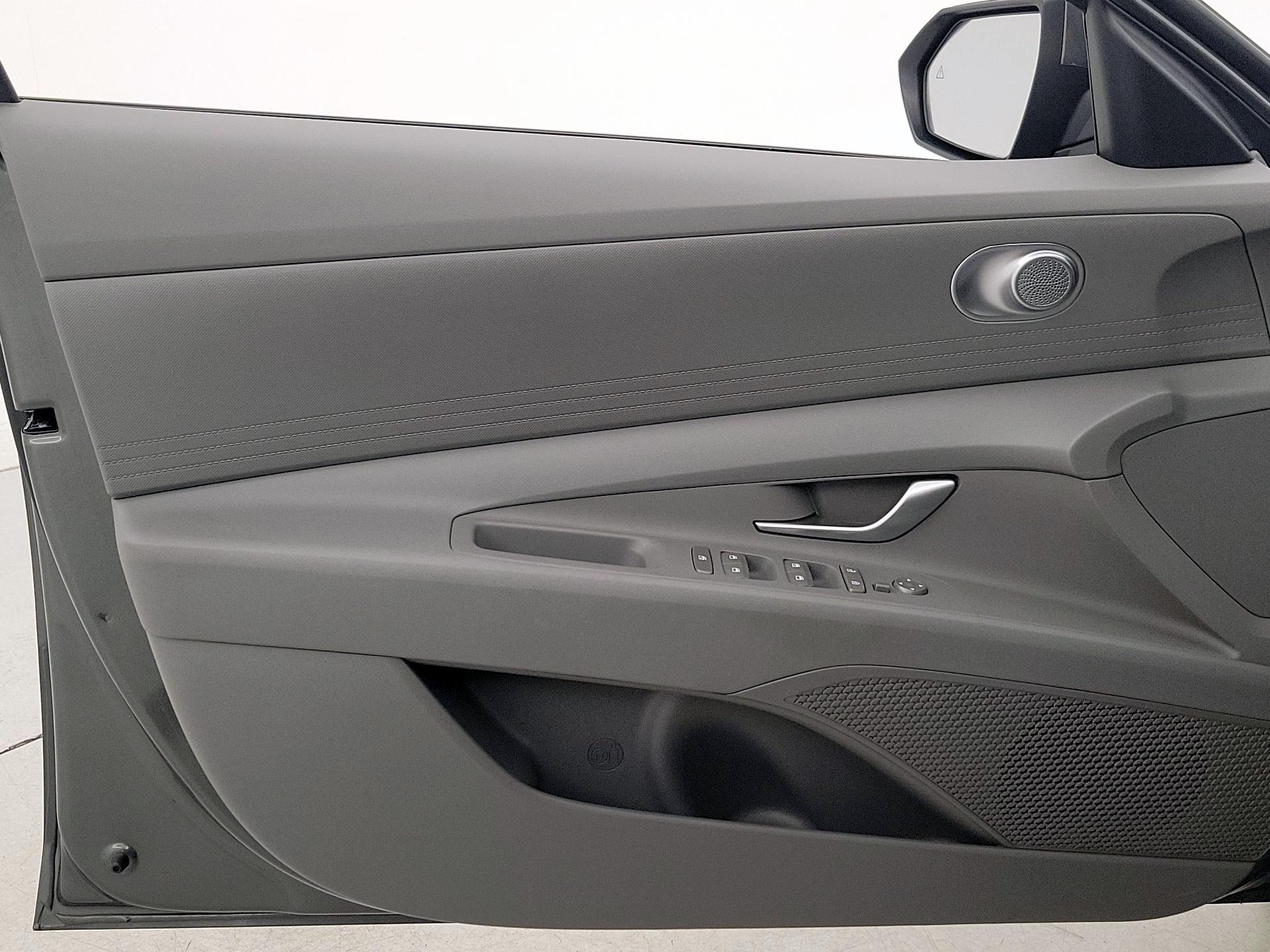 Thumbnail: 2024 Hyundai Elantra - 12