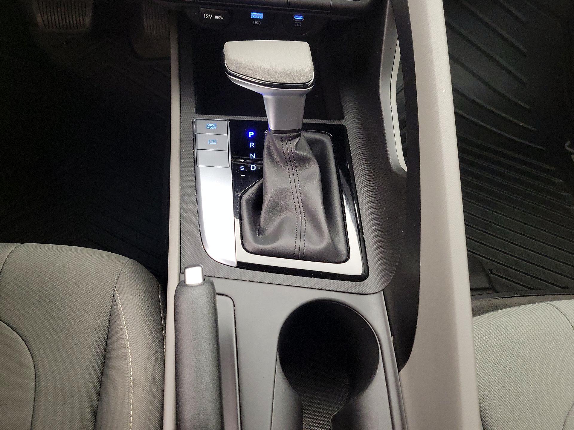 Thumbnail: 2024 Hyundai Elantra - 18
