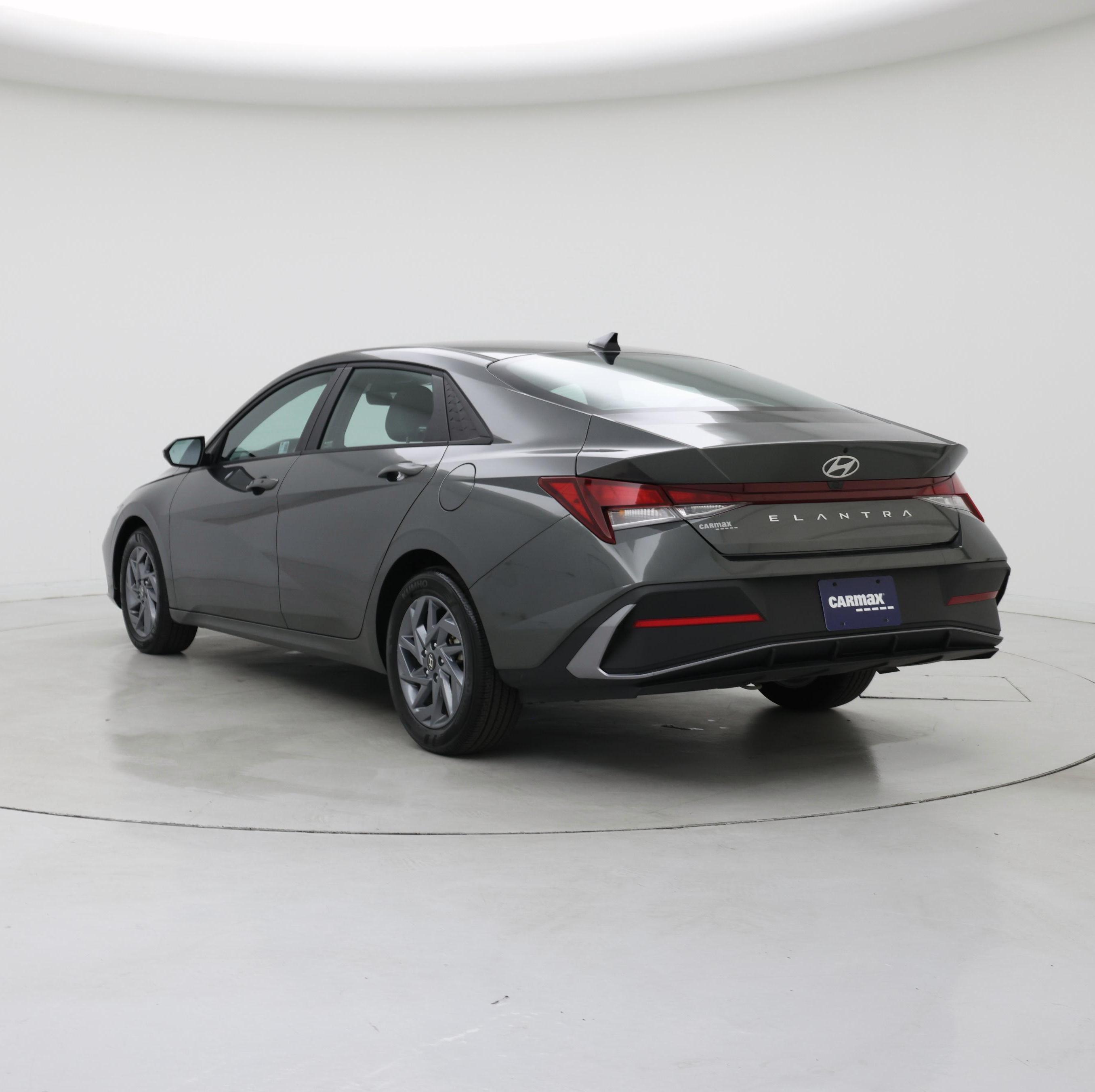 Thumbnail: 2024 Hyundai Elantra - 2