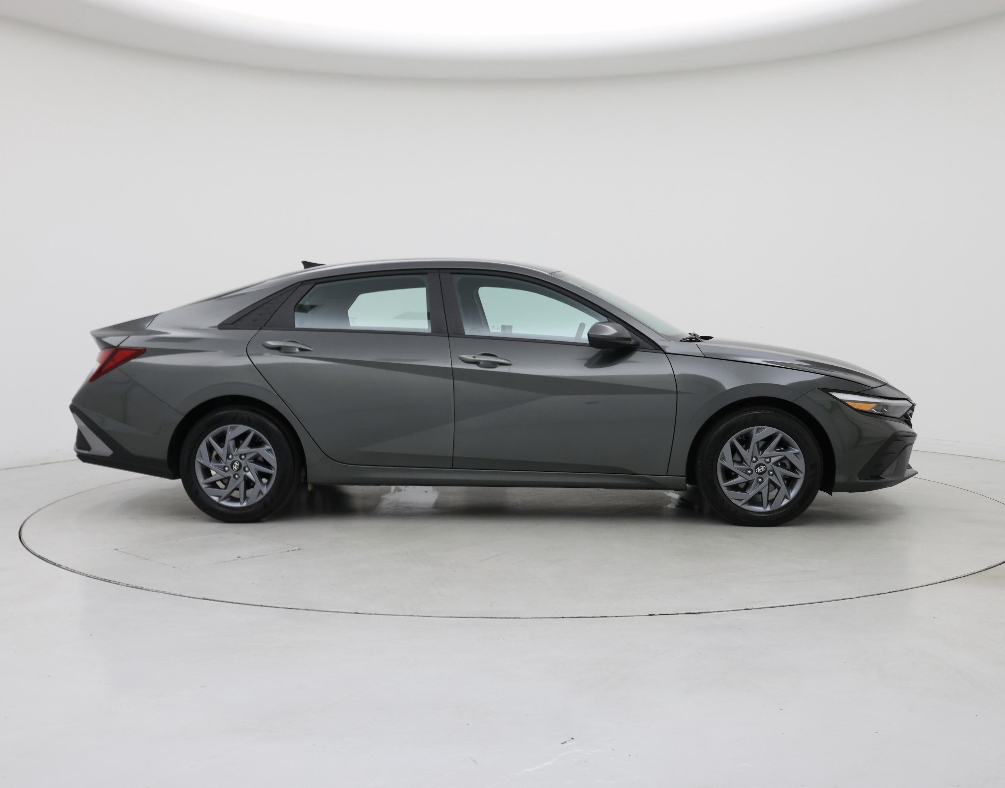 Thumbnail: 2024 Hyundai Elantra - 7