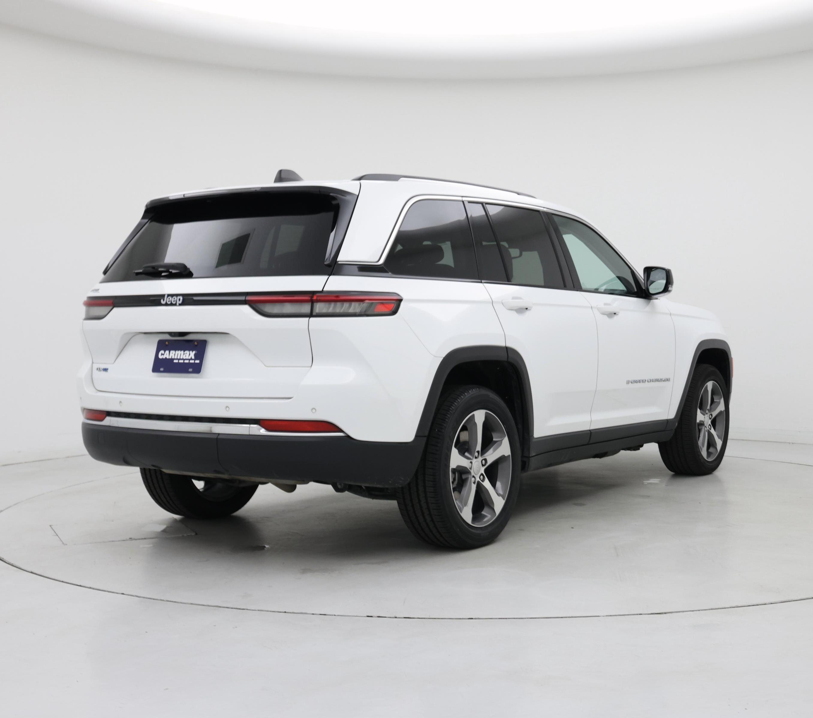 Thumbnail: 2022 Jeep Grand Cherokee - 8