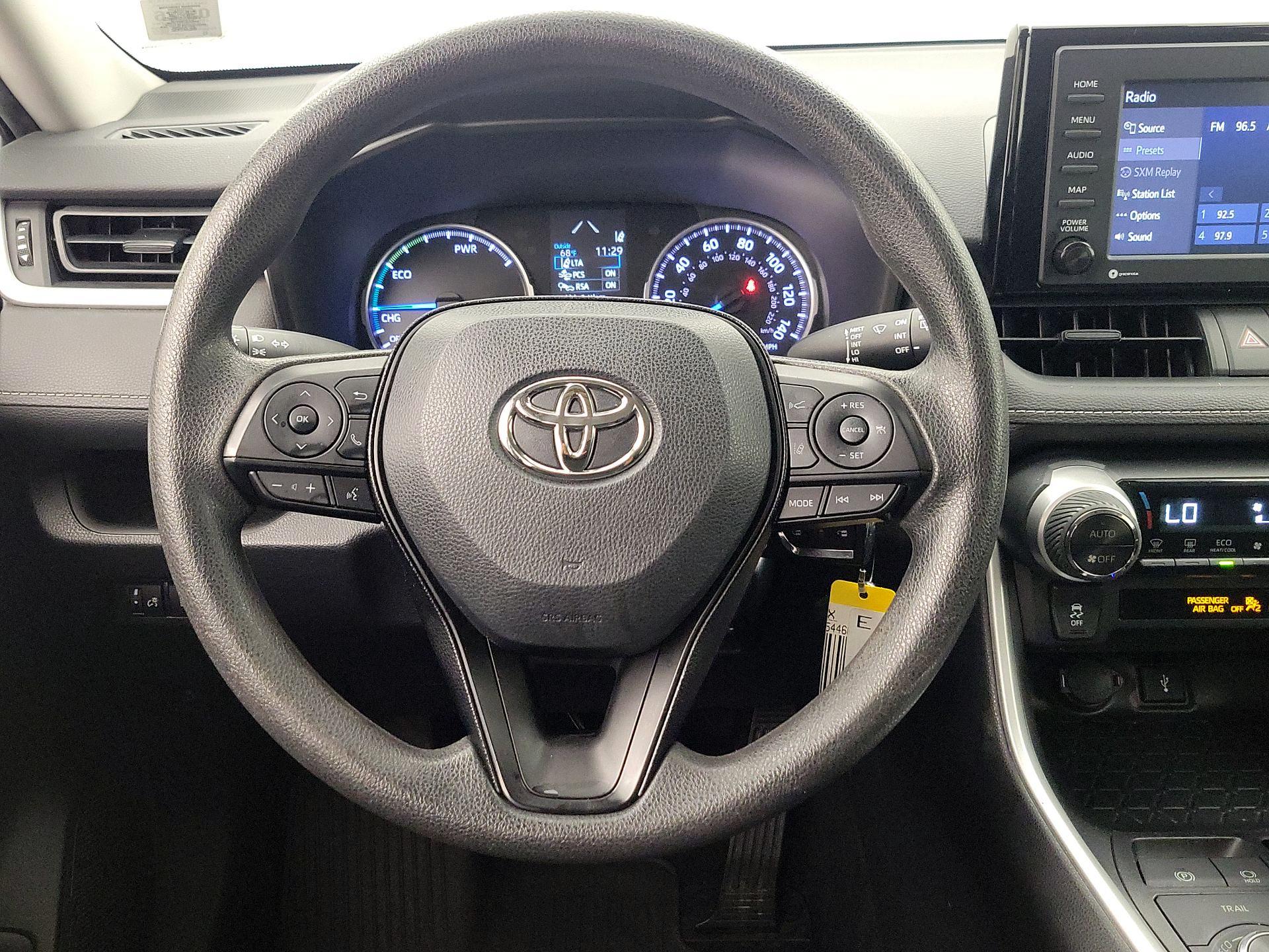 Thumbnail: 2020 Toyota RAV4 - 10