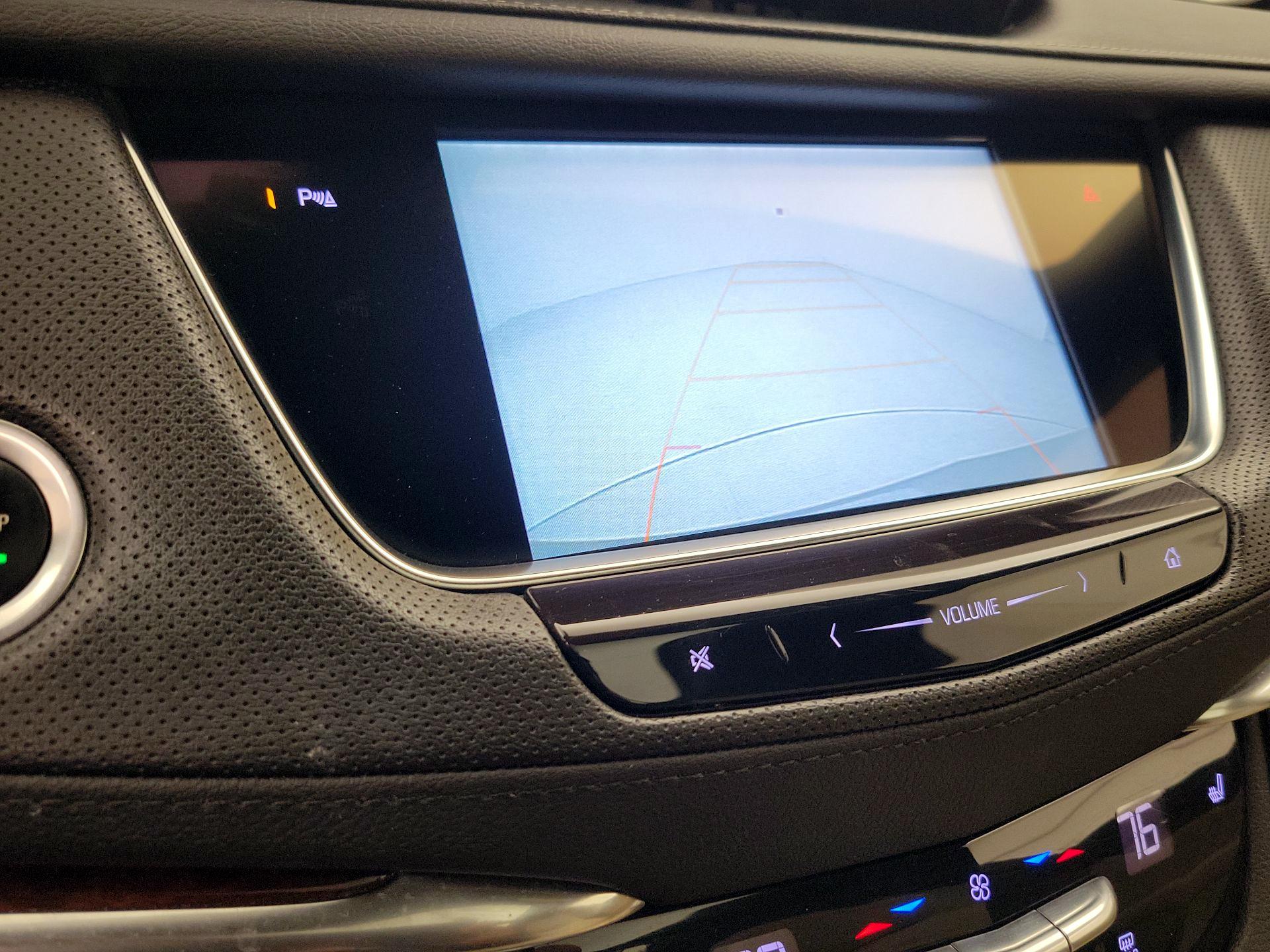 Thumbnail: 2019 Cadillac XT5 - 15