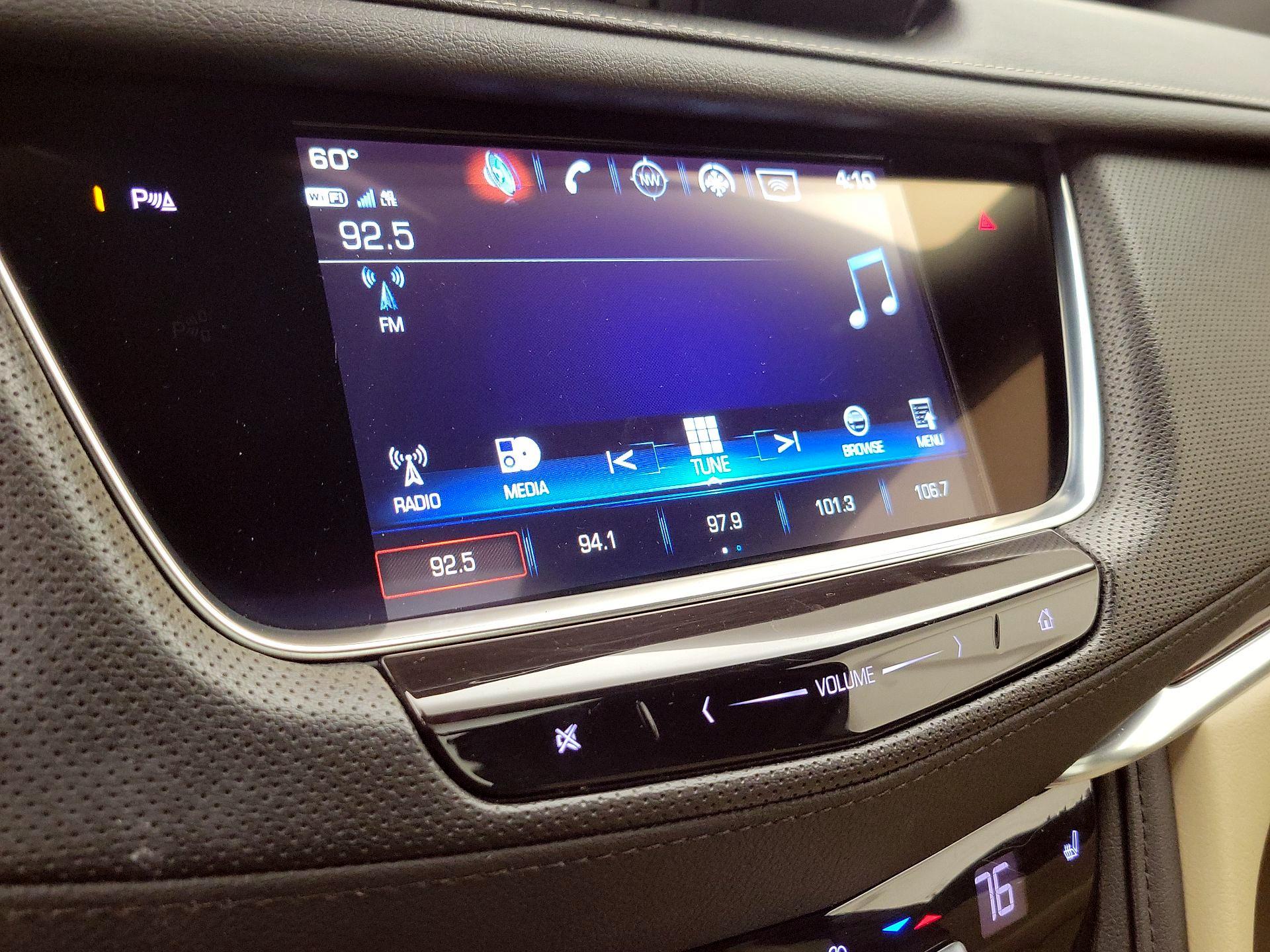 Thumbnail: 2019 Cadillac XT5 - 16