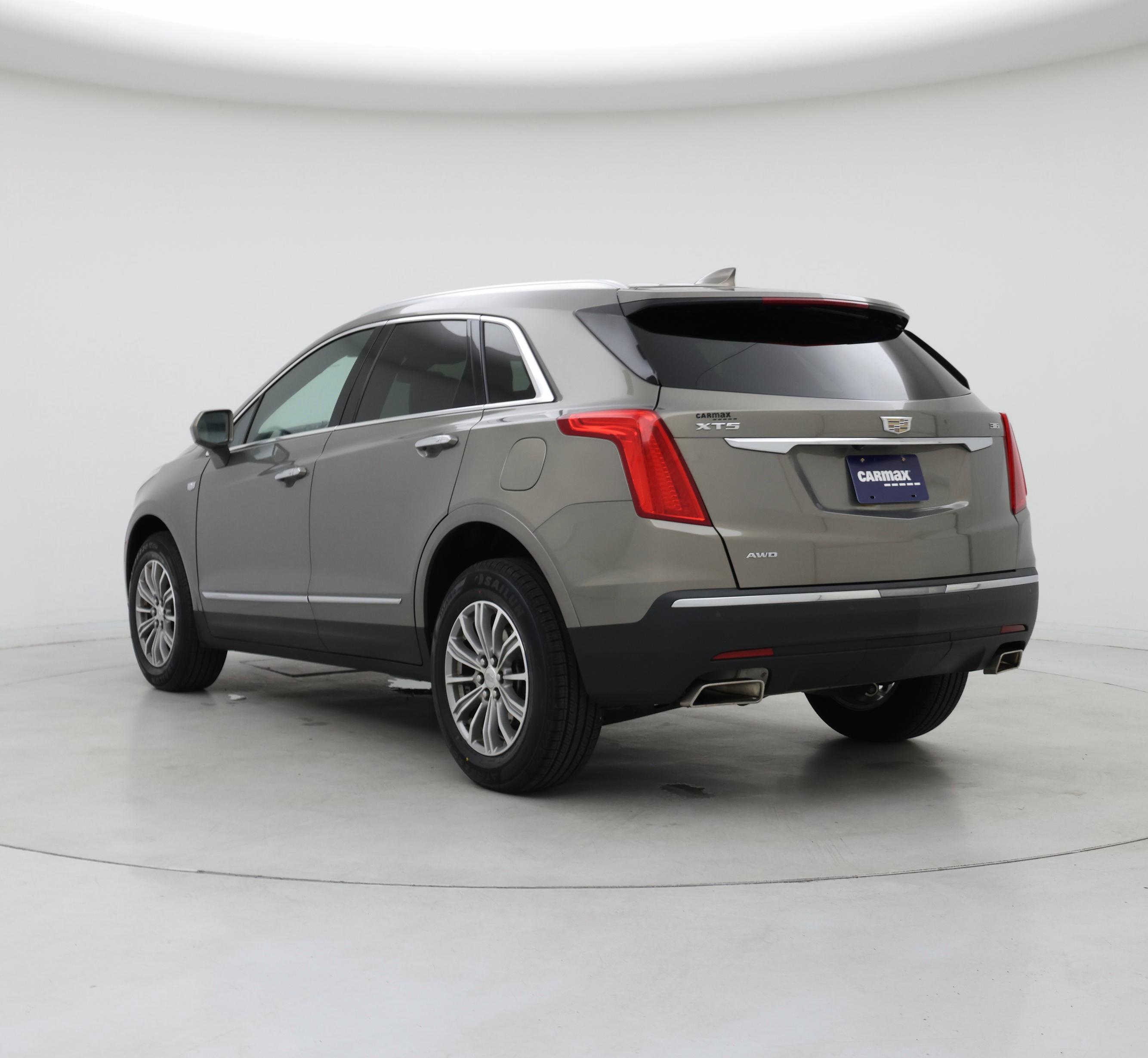 Thumbnail: 2019 Cadillac XT5 - 2