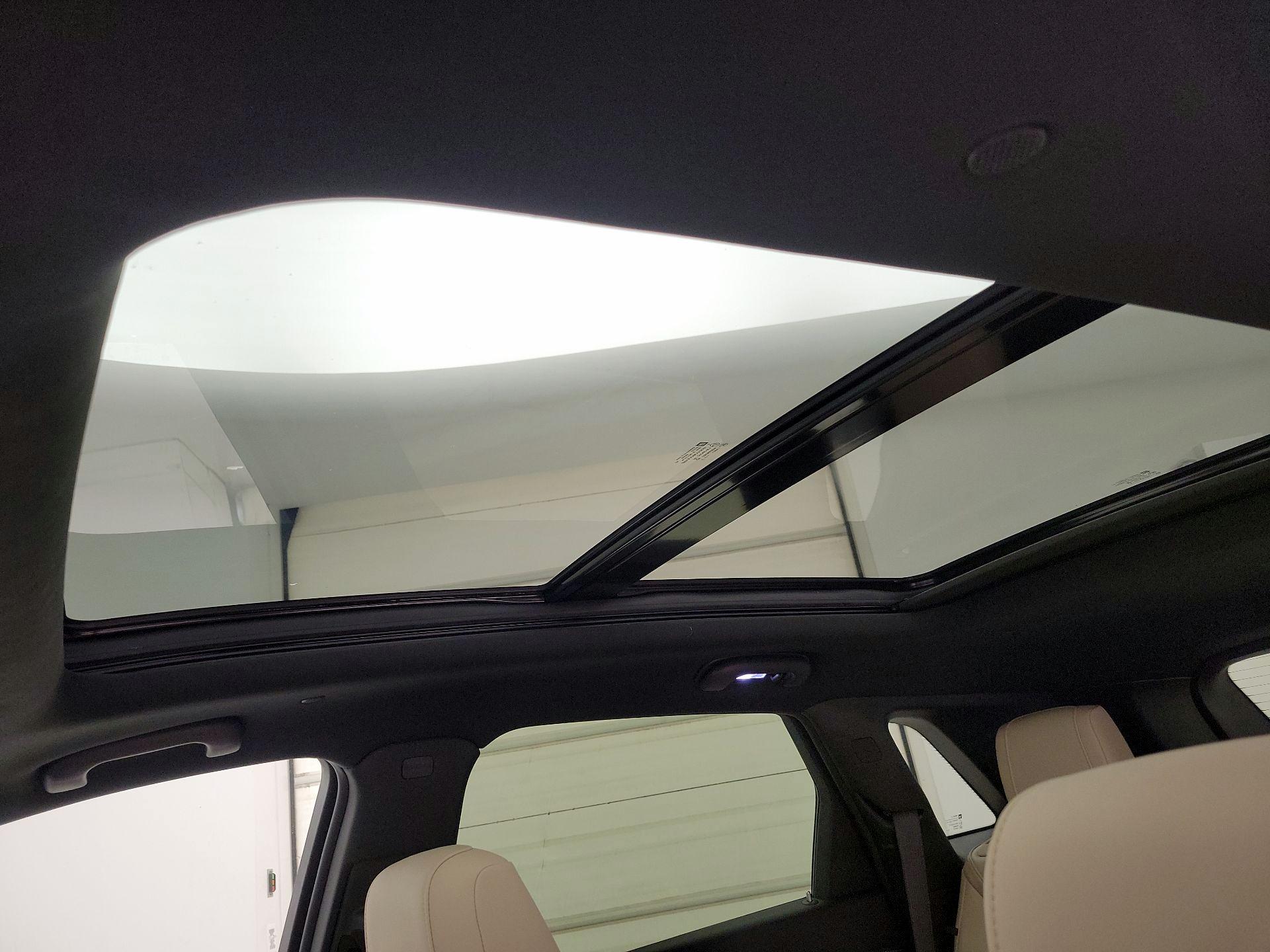 Thumbnail: 2019 Cadillac XT5 - 20