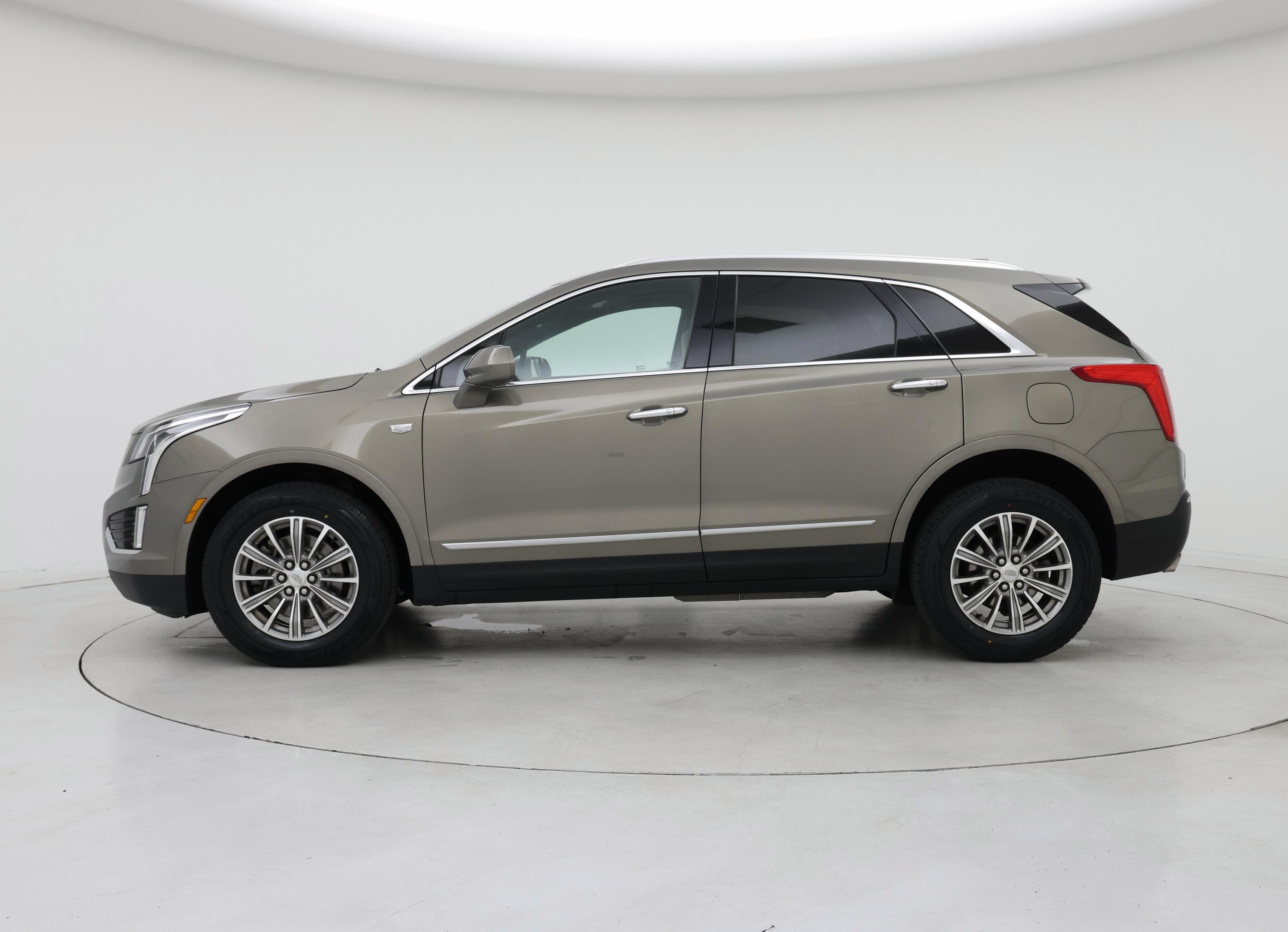 Thumbnail: 2019 Cadillac XT5 - 3