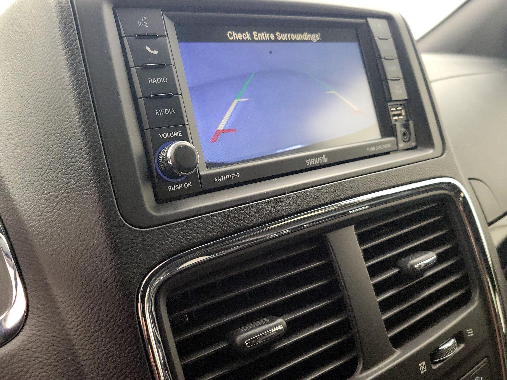 Thumbnail: 2019 Dodge Grand Caravan - 14