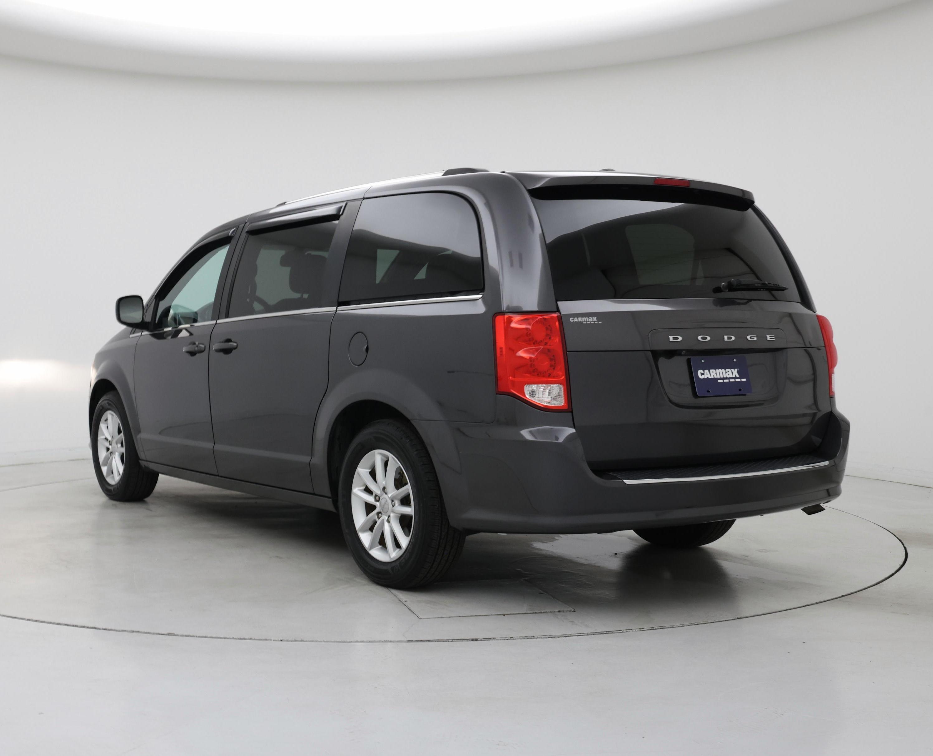 Thumbnail: 2019 Dodge Grand Caravan - 2