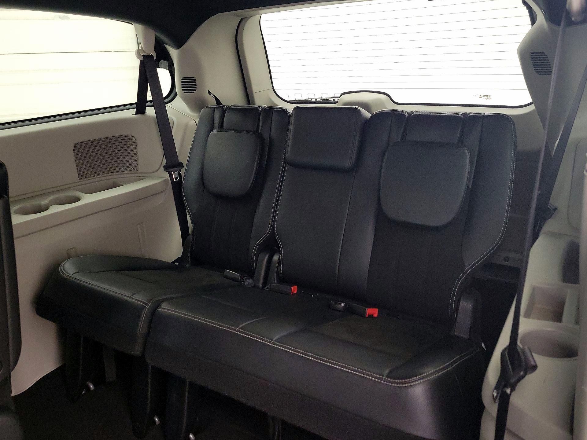 Thumbnail: 2019 Dodge Grand Caravan - 20