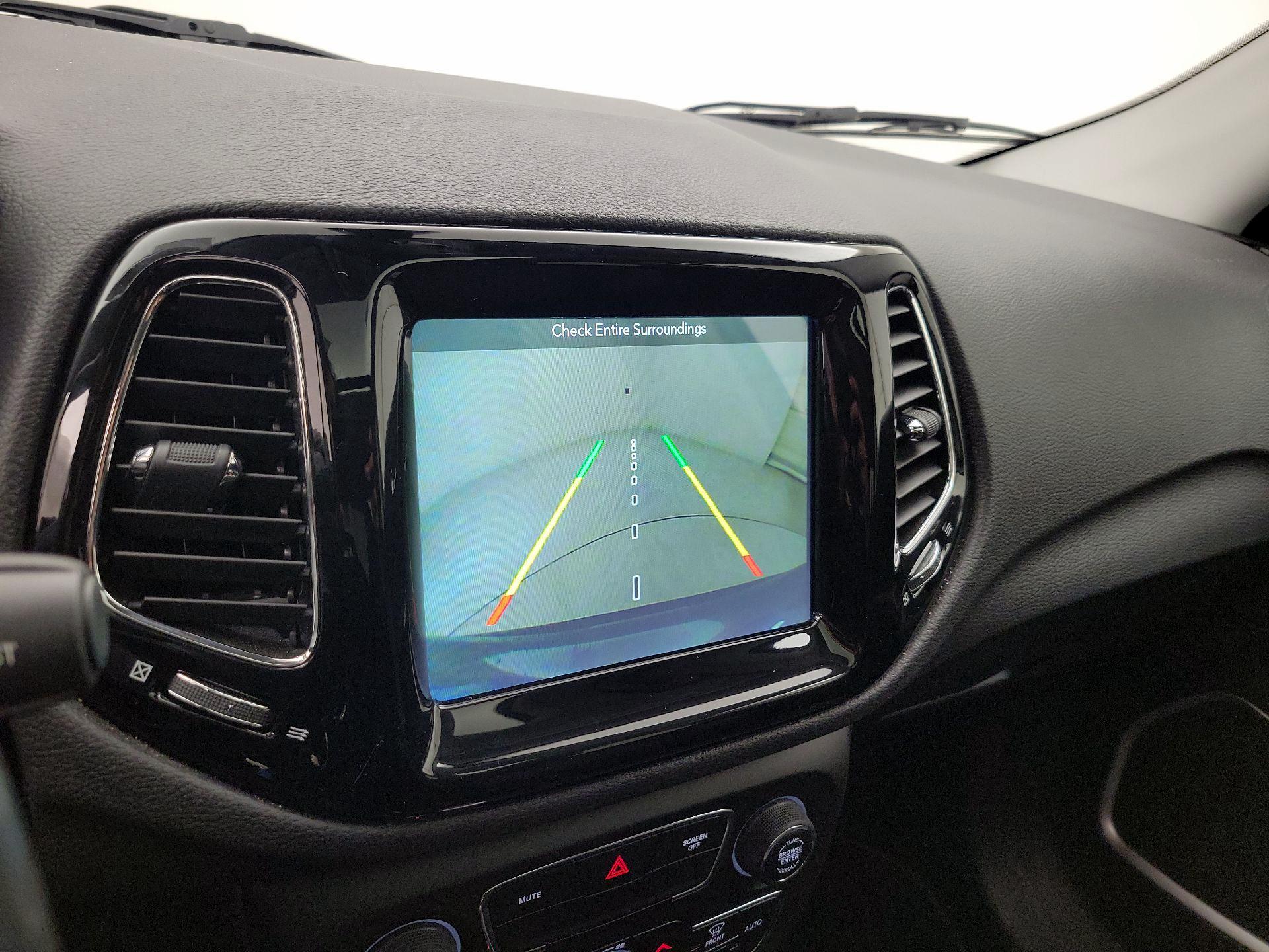 Thumbnail: 2018 Jeep Compass - 15