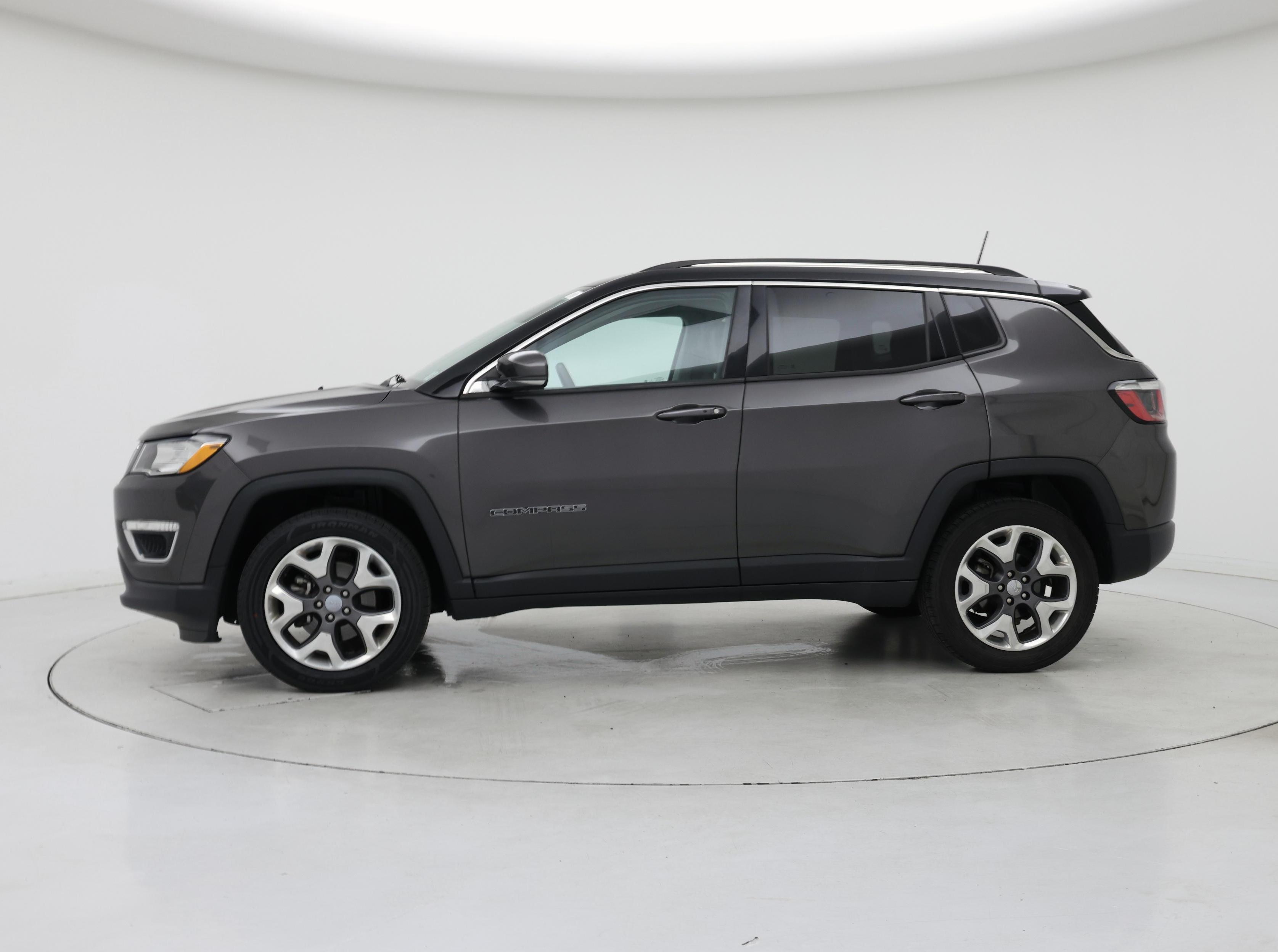 Thumbnail: 2018 Jeep Compass - 3
