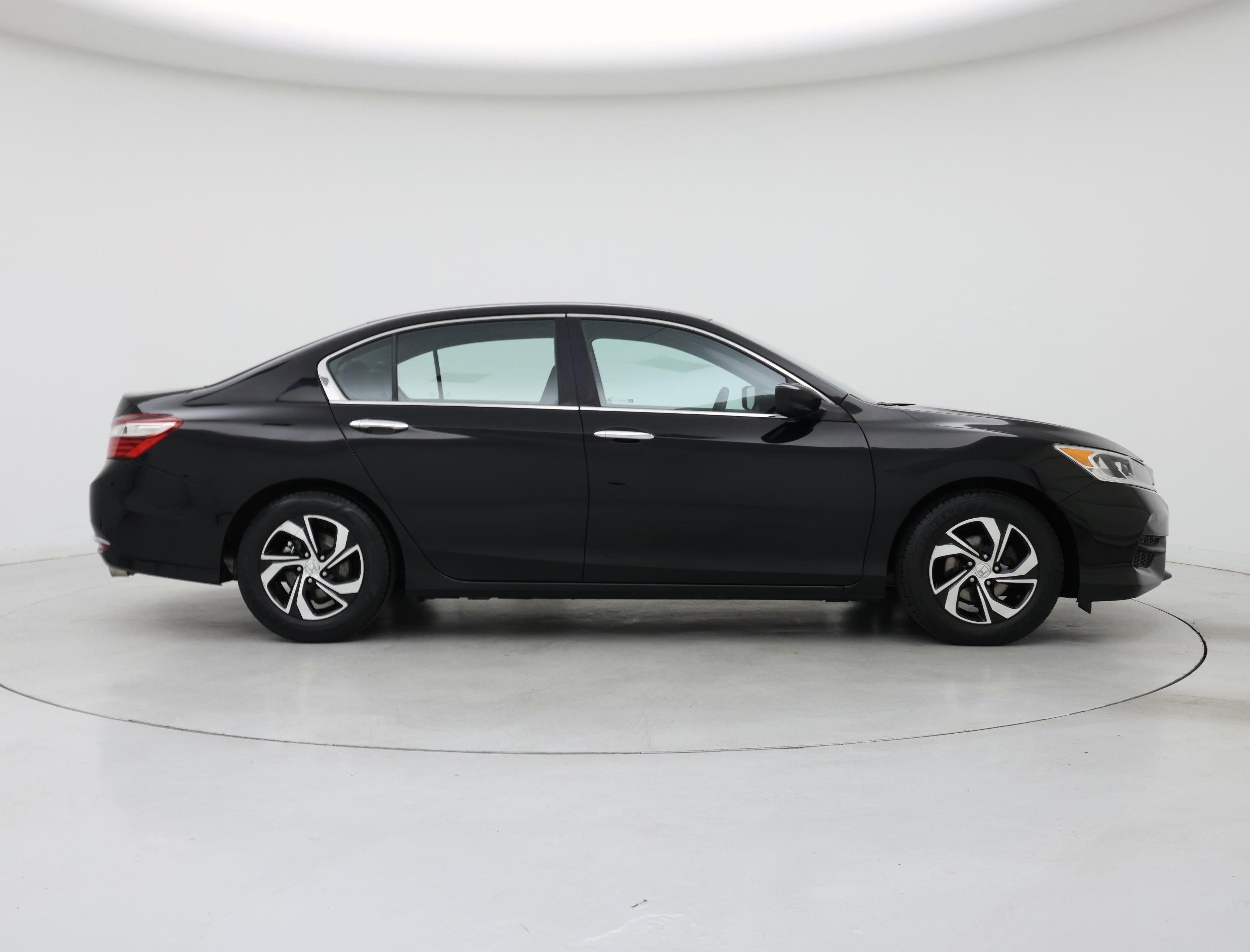 Thumbnail: 2017 Honda Accord - 7