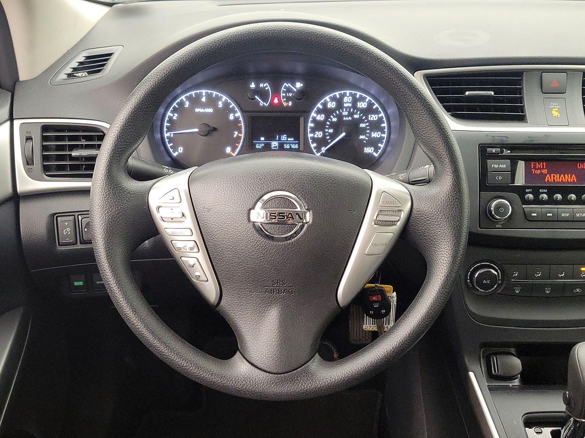 Thumbnail: 2016 Nissan Sentra - 10