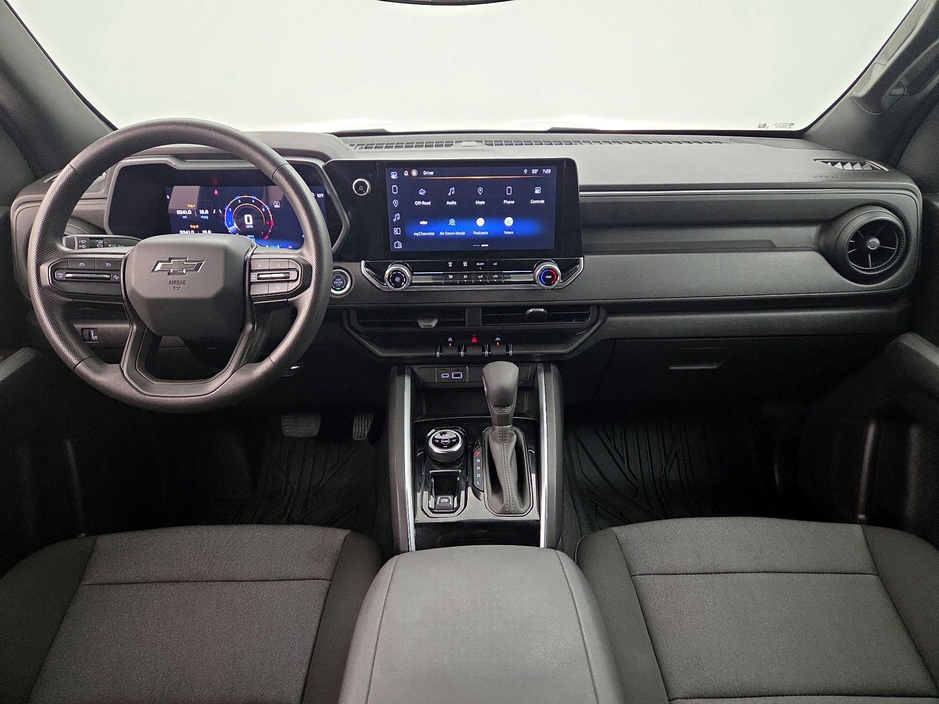 Thumbnail: 2024 Chevrolet Colorado - 9