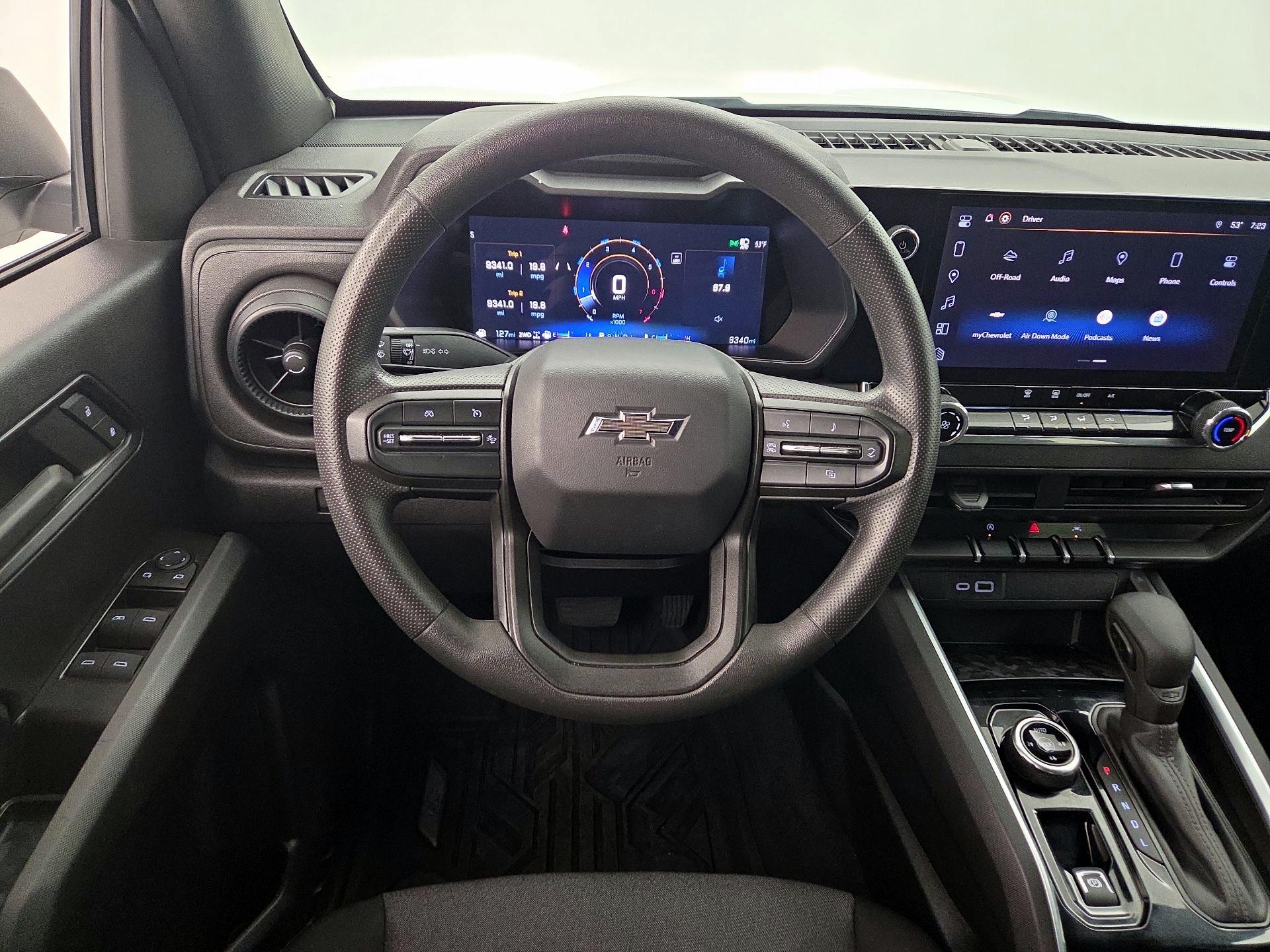 Thumbnail: 2024 Chevrolet Colorado - 10