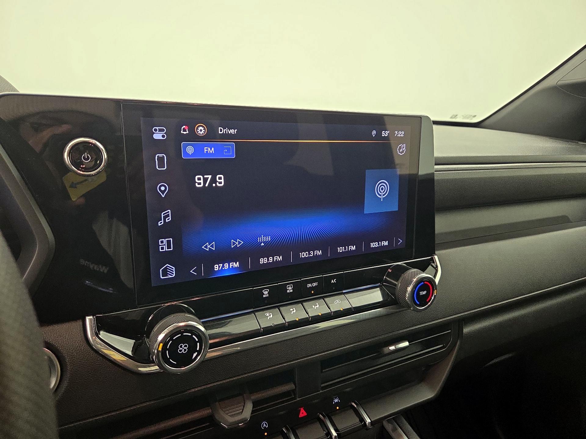 Thumbnail: 2024 Chevrolet Colorado - 15