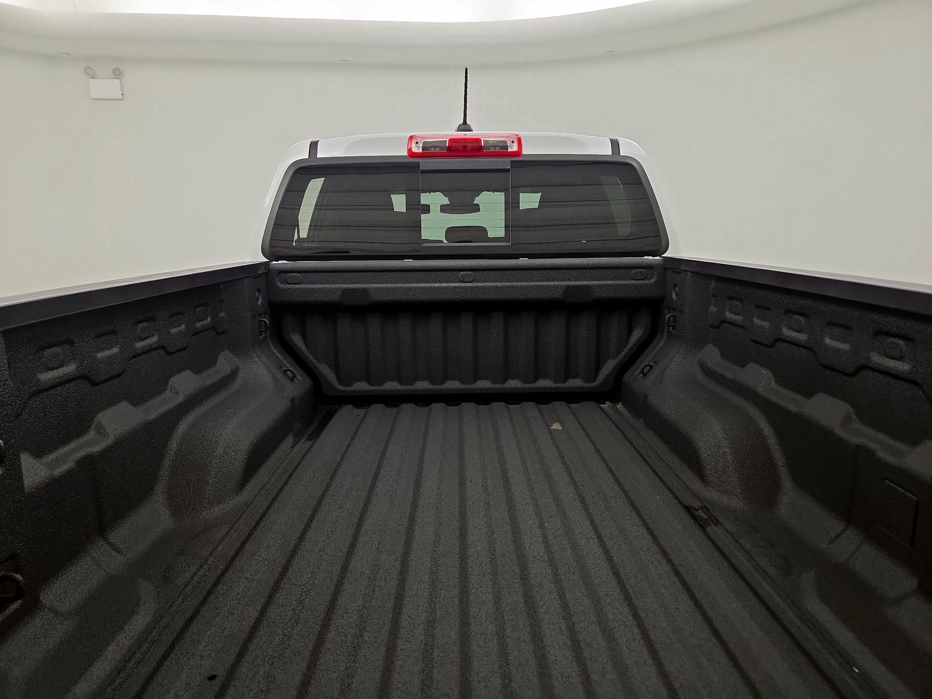 Thumbnail: 2024 Chevrolet Colorado - 20