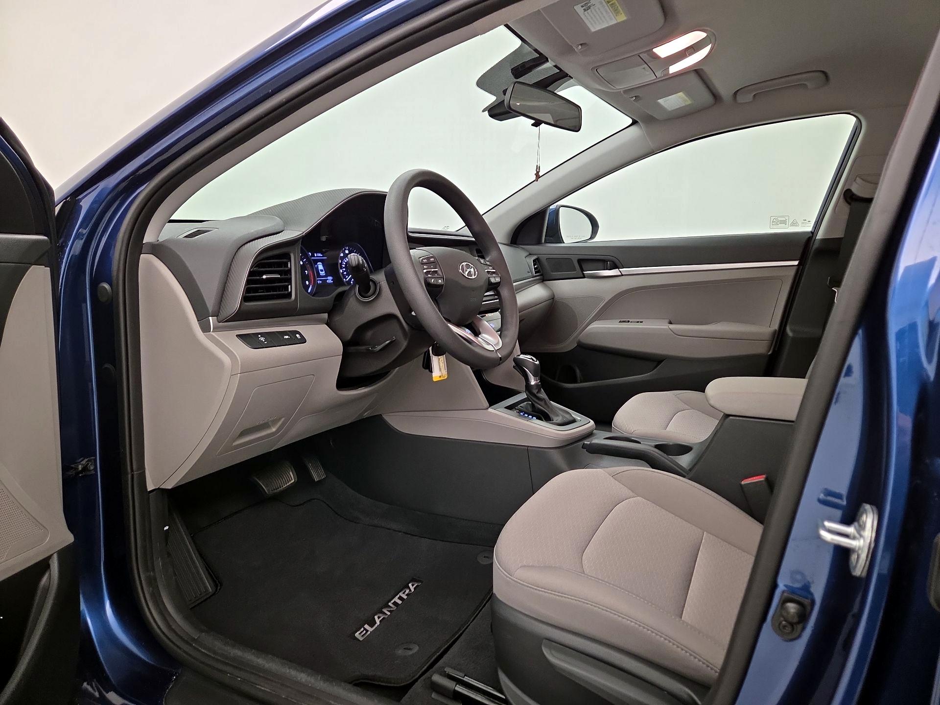 Thumbnail: 2020 Hyundai Elantra - 11