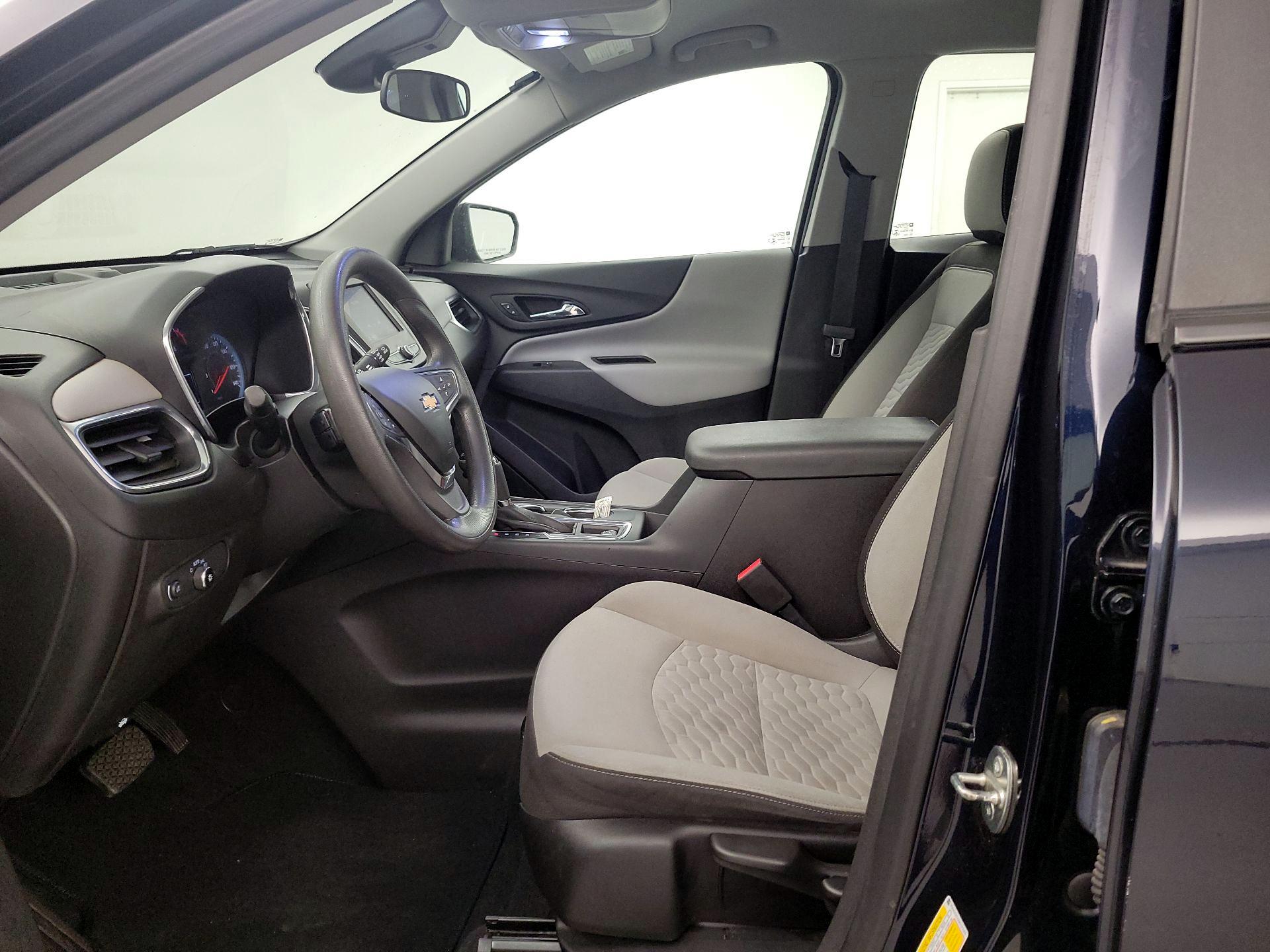 Thumbnail: 2021 Chevrolet Equinox - 11