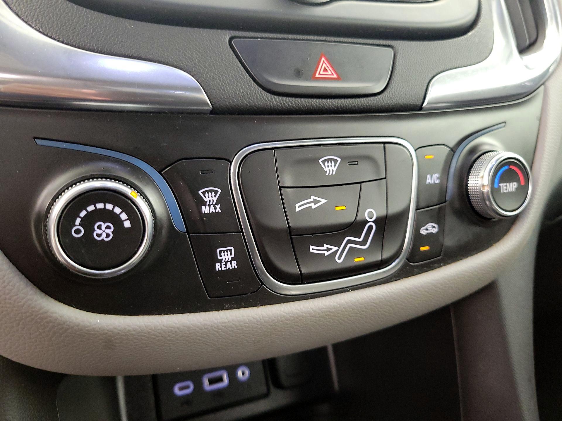 Thumbnail: 2021 Chevrolet Equinox - 16