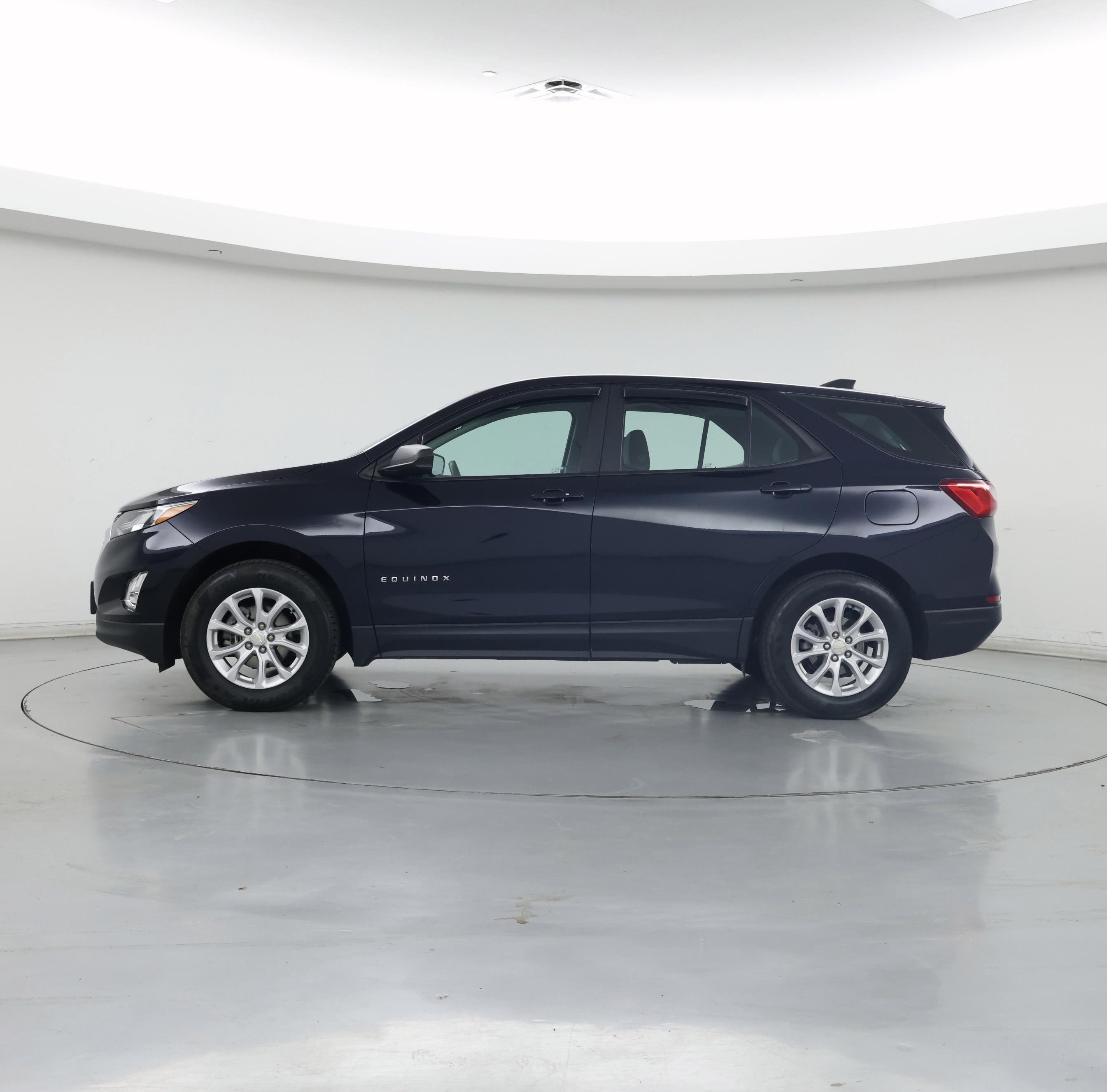 Thumbnail: 2021 Chevrolet Equinox - 3