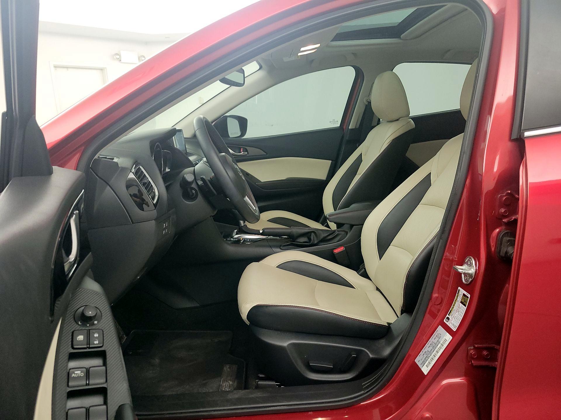 Thumbnail: 2015 Mazda Mazda3 - 11