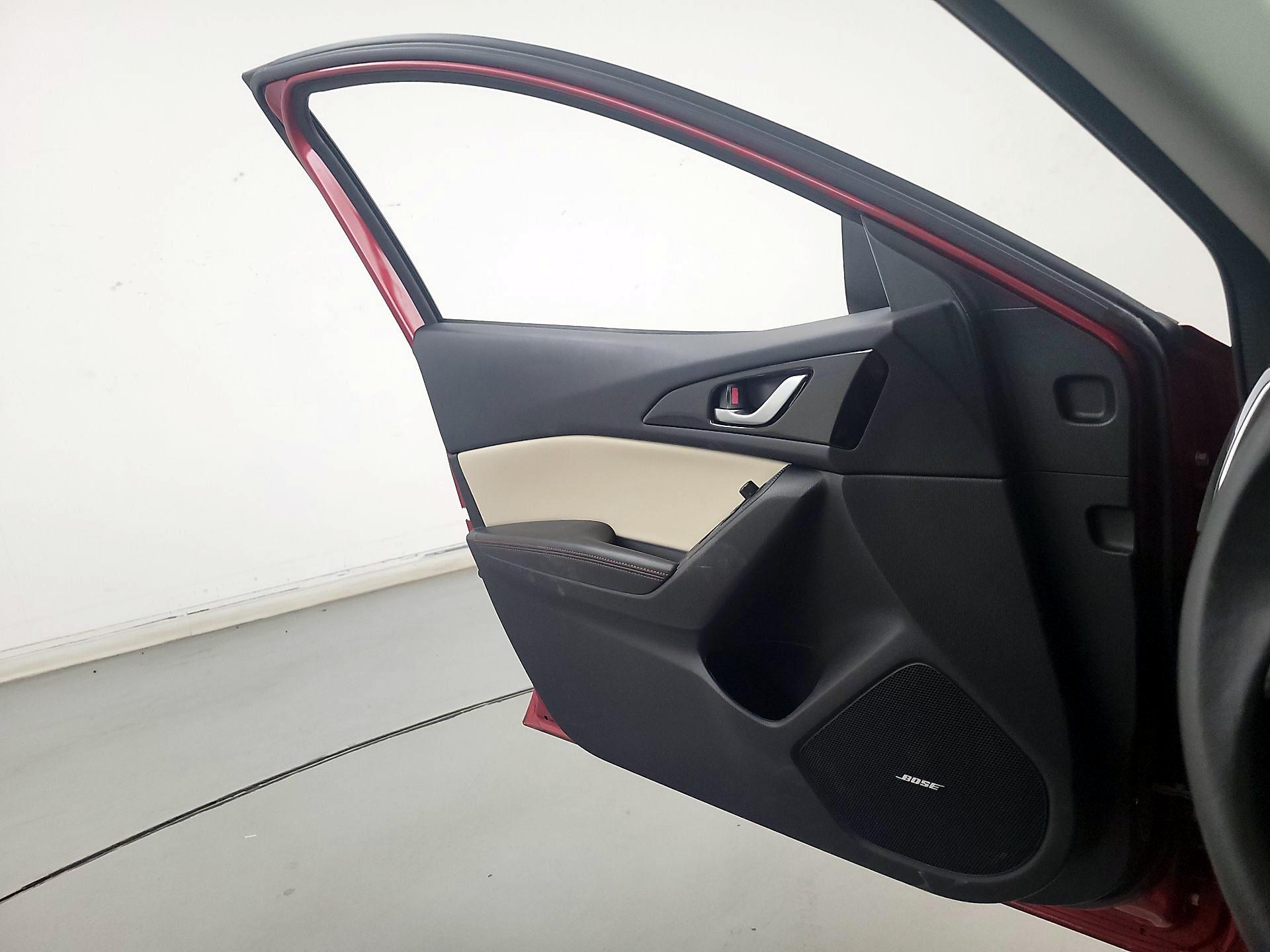 Thumbnail: 2015 Mazda Mazda3 - 12