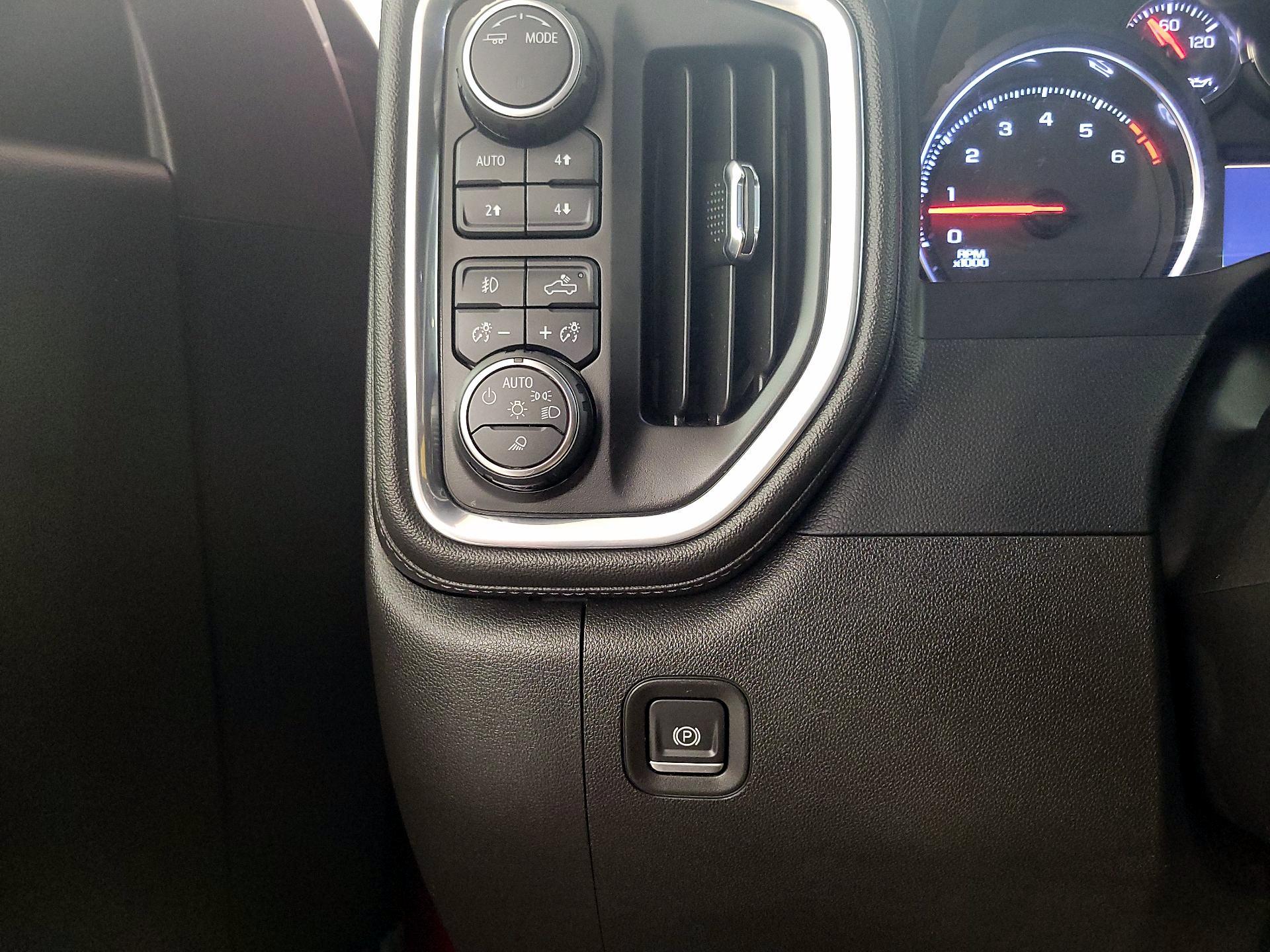Thumbnail: 2022 Chevrolet Silverado 1500 - 13