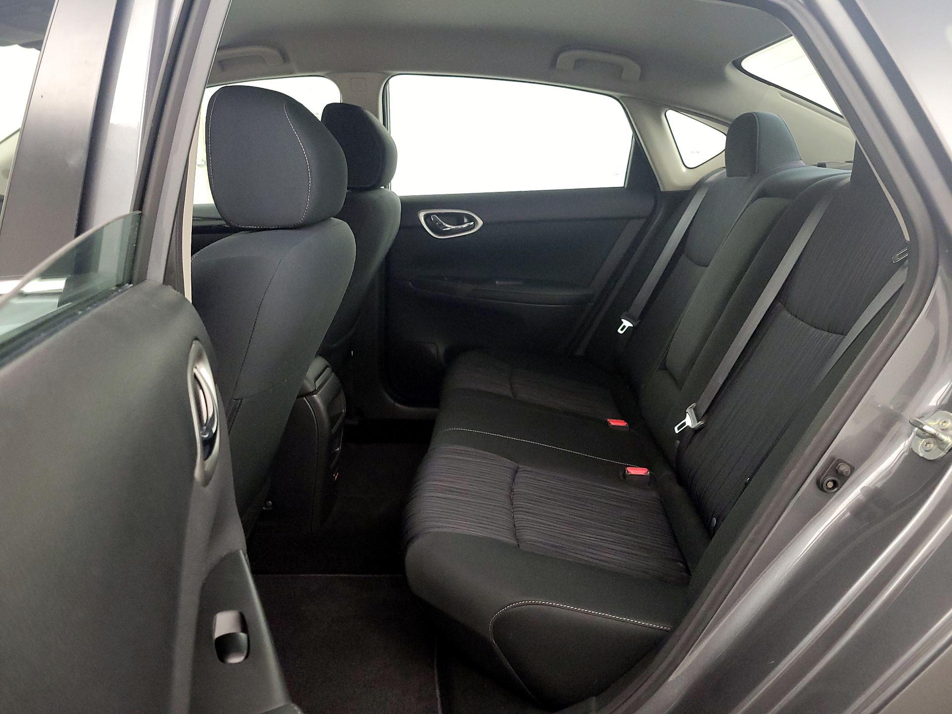 Thumbnail: 2019 Nissan Sentra - 19
