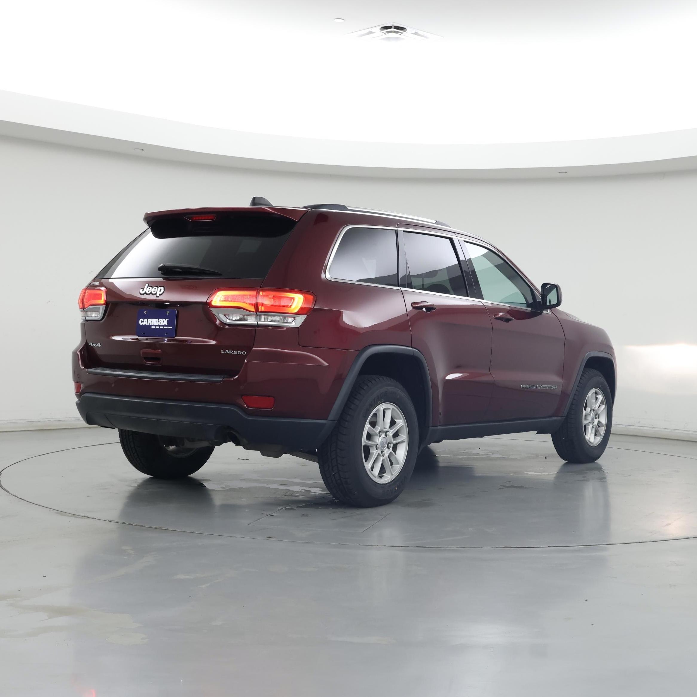 Thumbnail: 2018 Jeep Grand Cherokee - 8