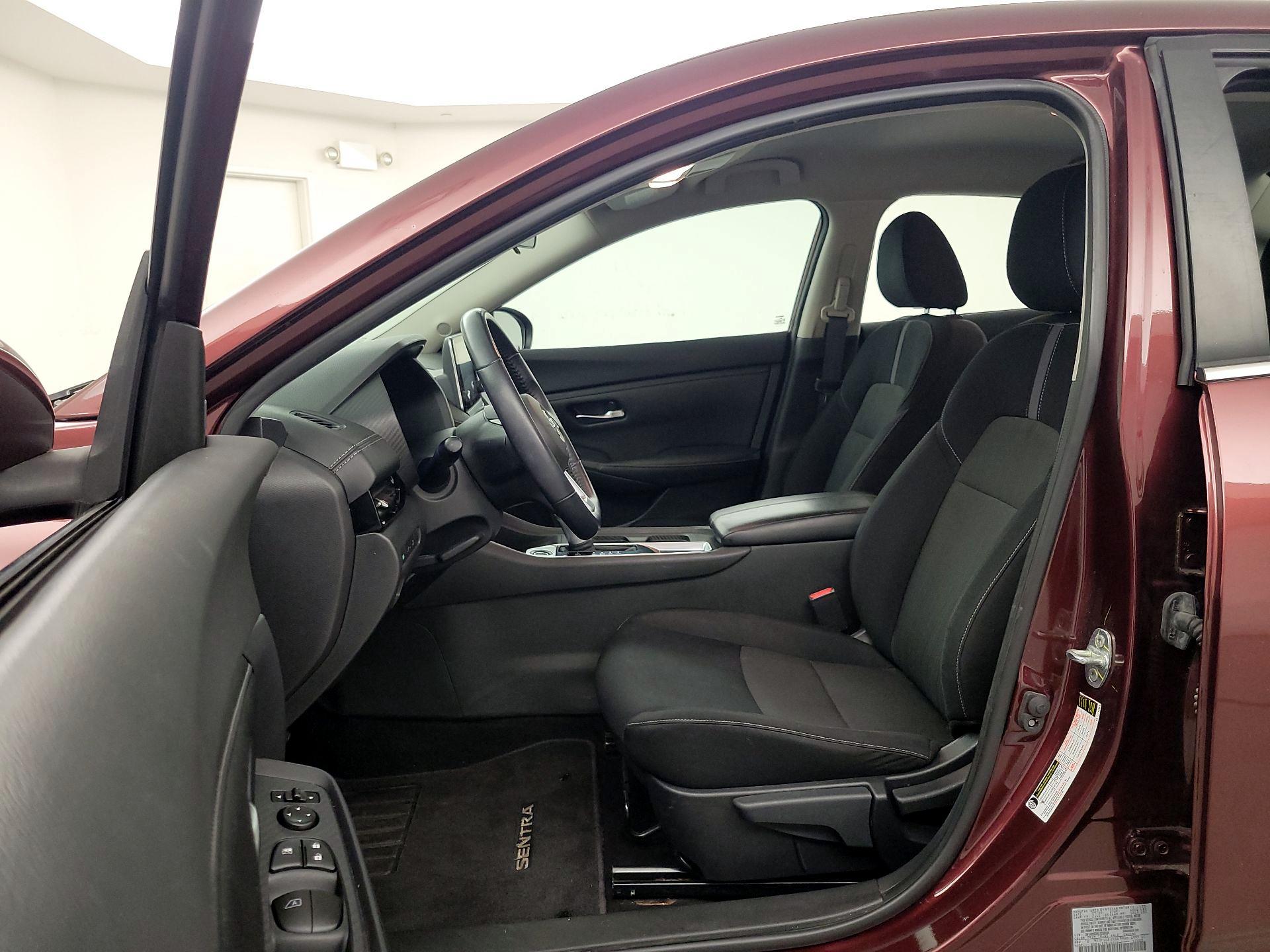 Thumbnail: 2020 Nissan Sentra - 11