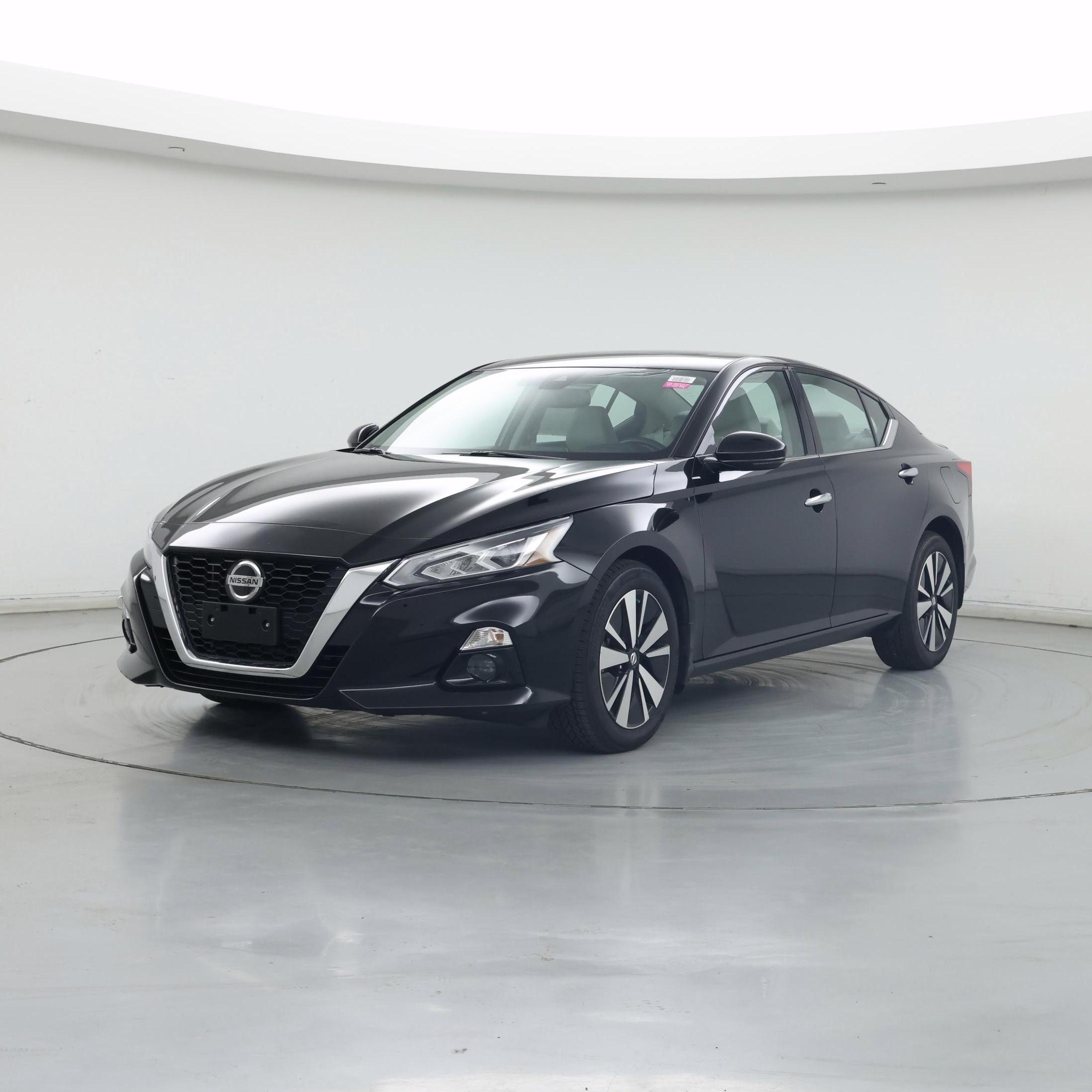 Thumbnail: 2020 Nissan Altima - 4