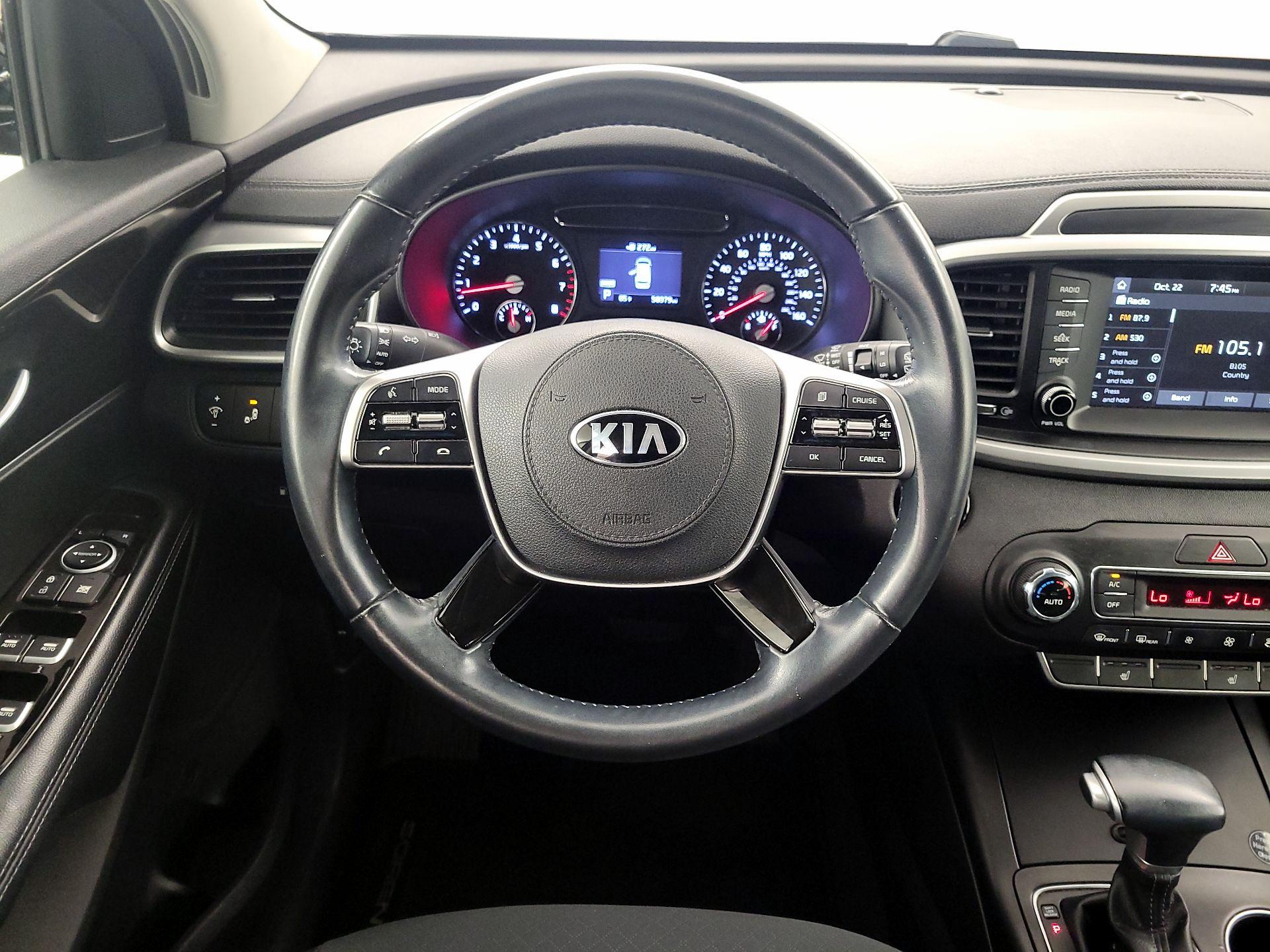 Thumbnail: 2020 Kia Sorento - 10