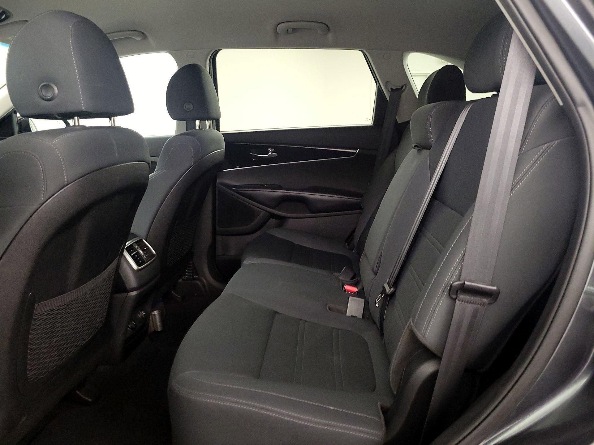 Thumbnail: 2020 Kia Sorento - 19