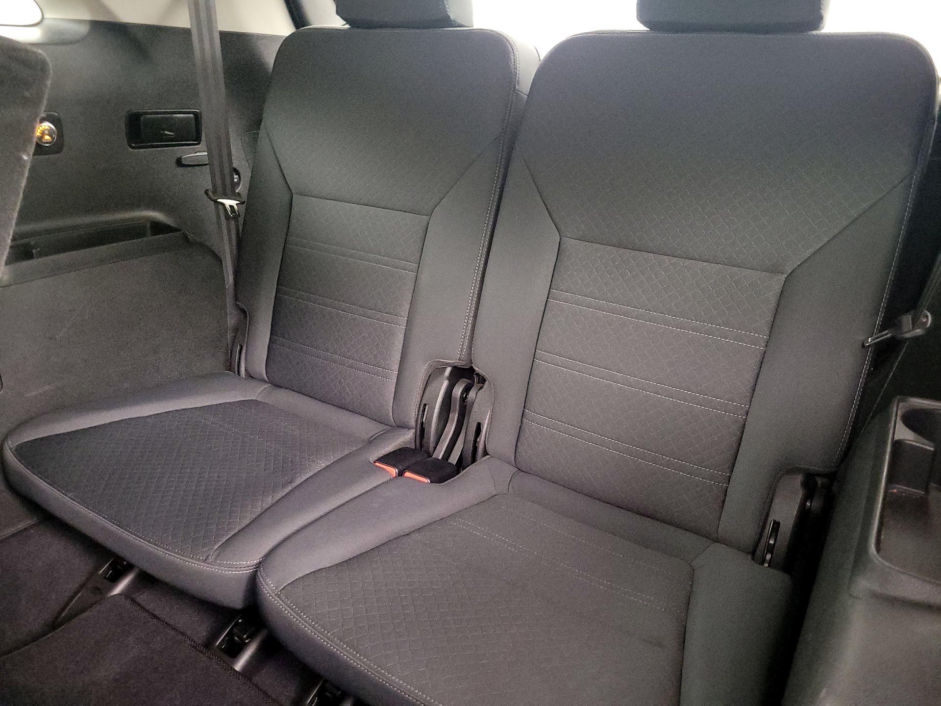 Thumbnail: 2020 Kia Sorento - 20