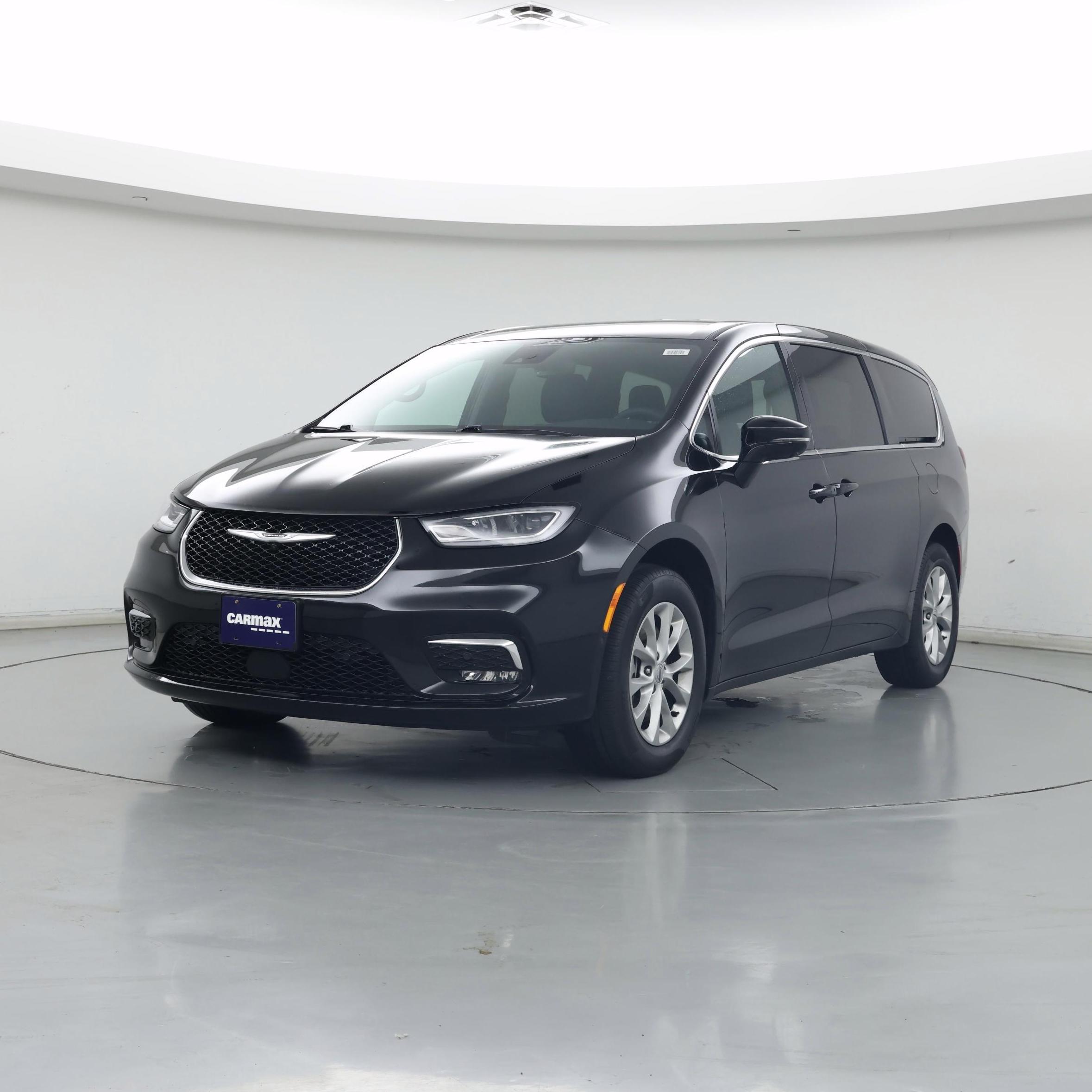 Thumbnail: 2025 Chrysler Pacifica - 4