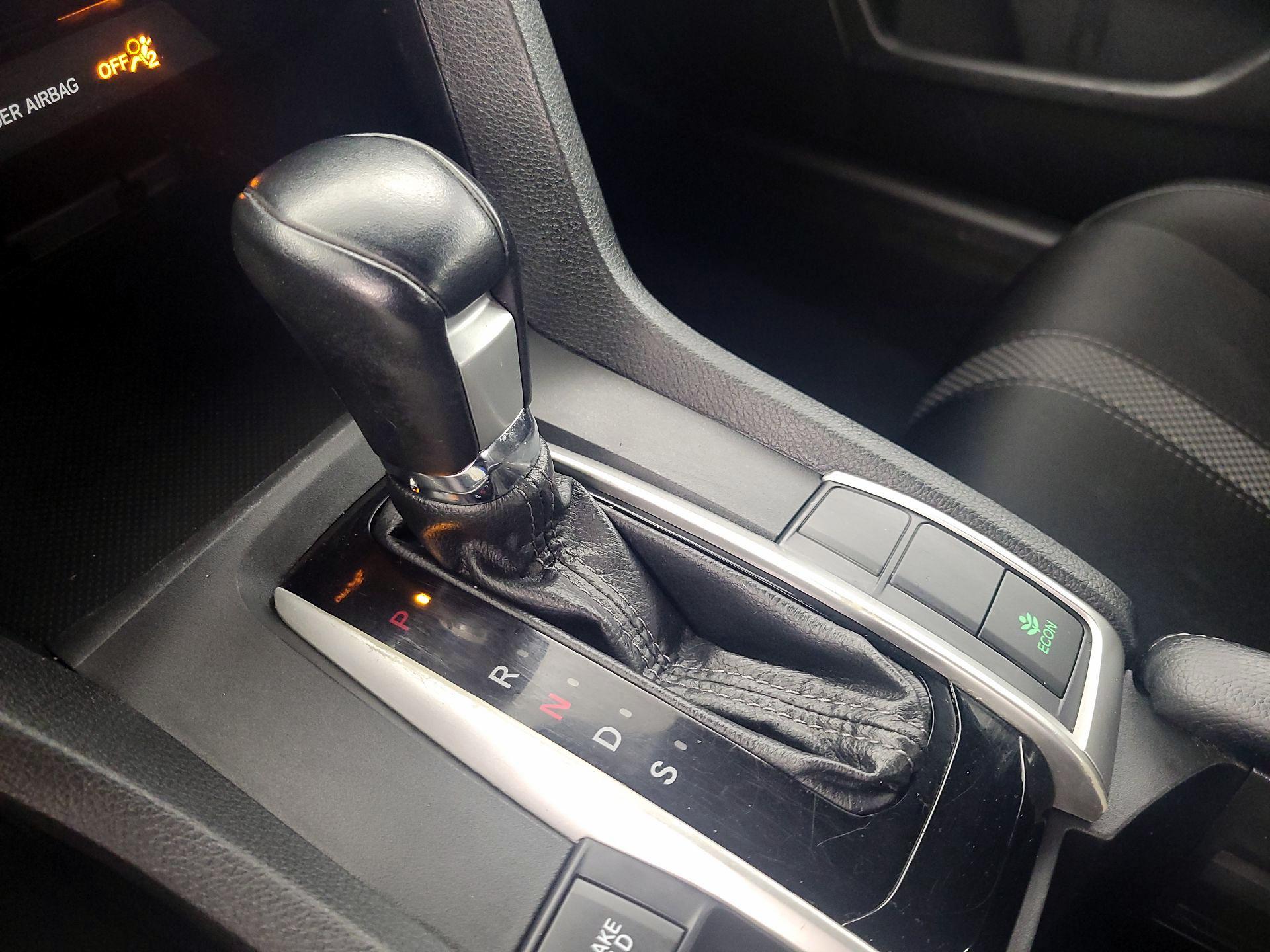 Thumbnail: 2019 Honda Civic - 17