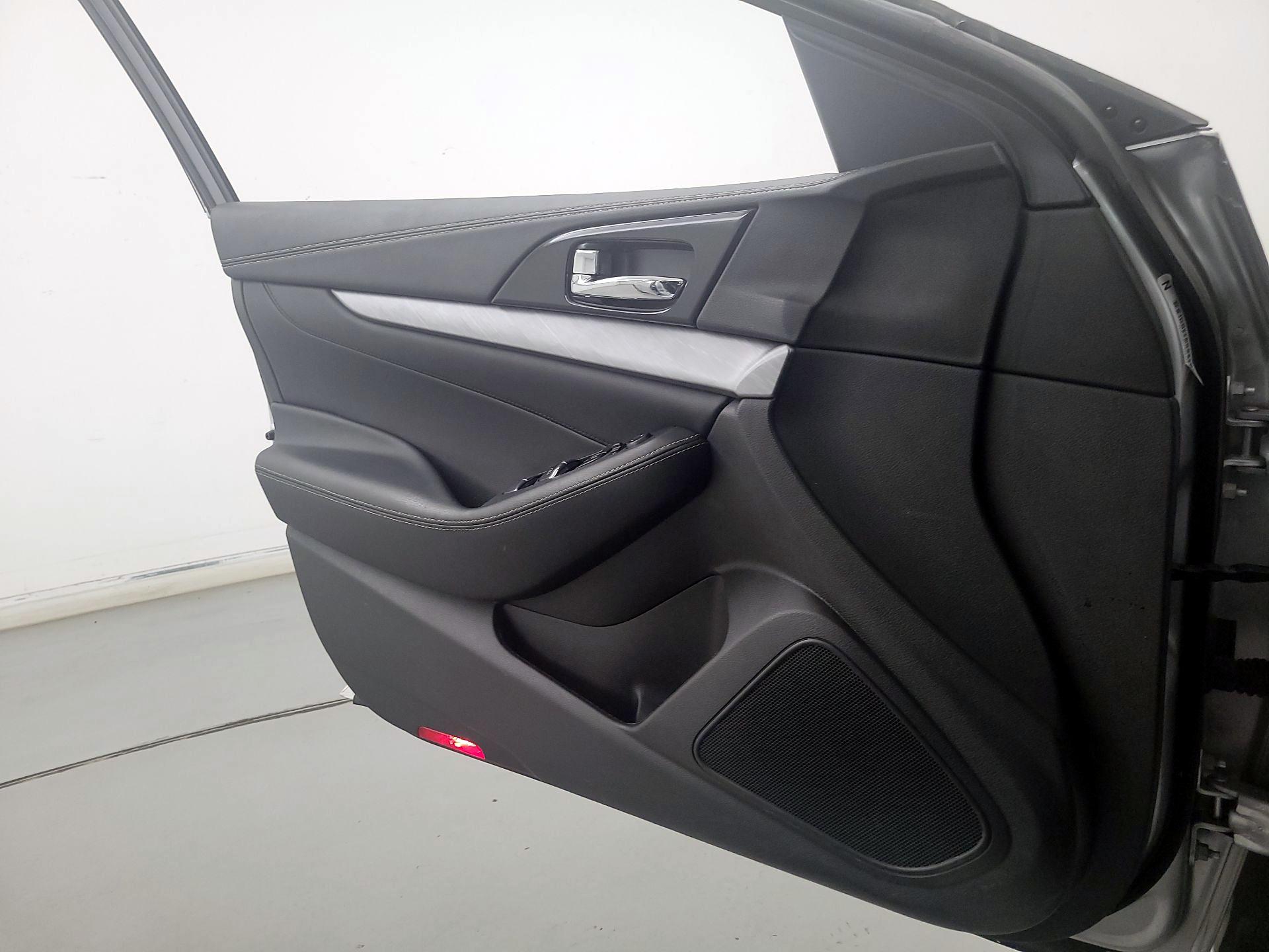 Thumbnail: 2018 Nissan Maxima - 12