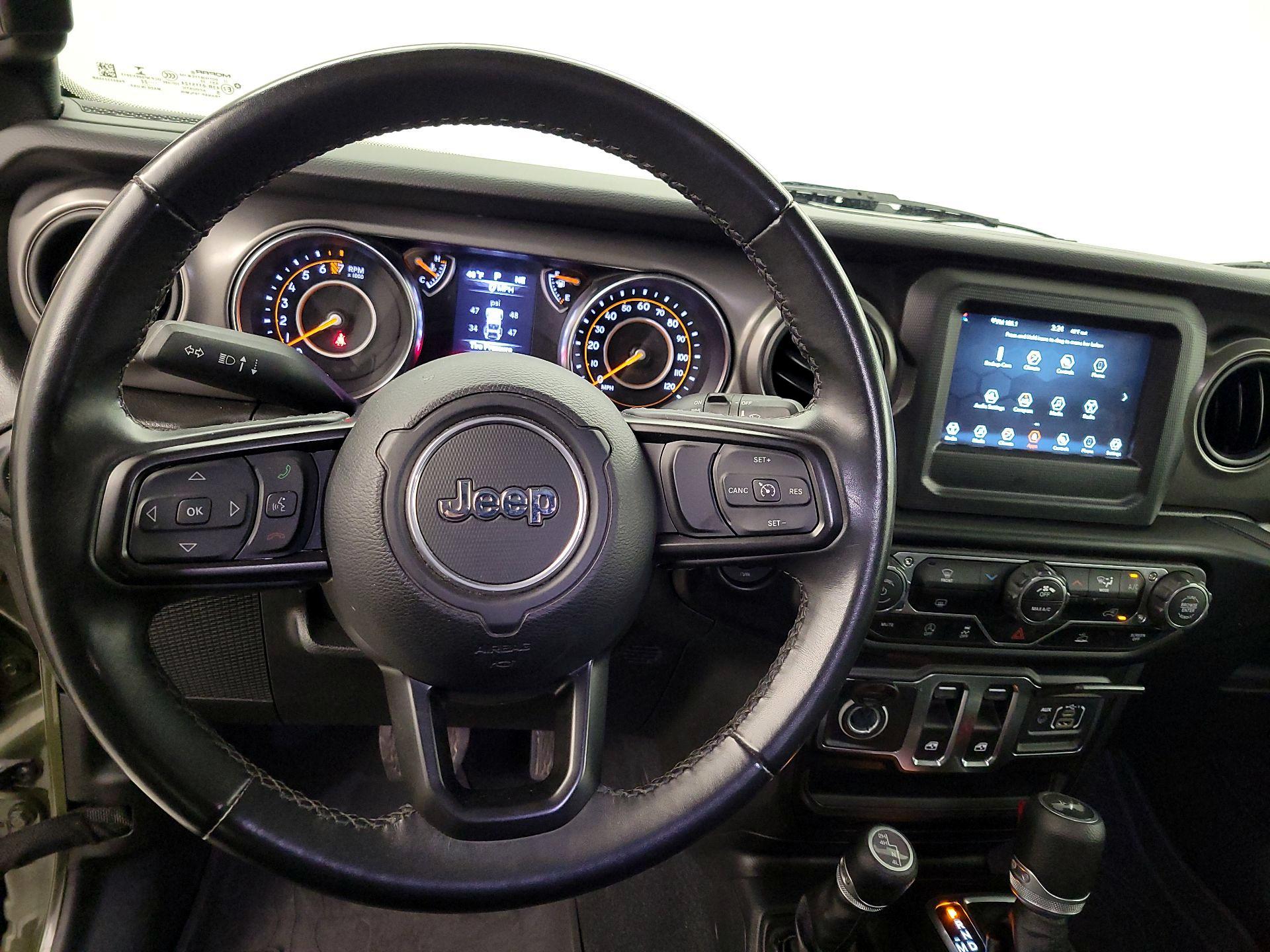 Thumbnail: 2022 Jeep Wrangler - 10