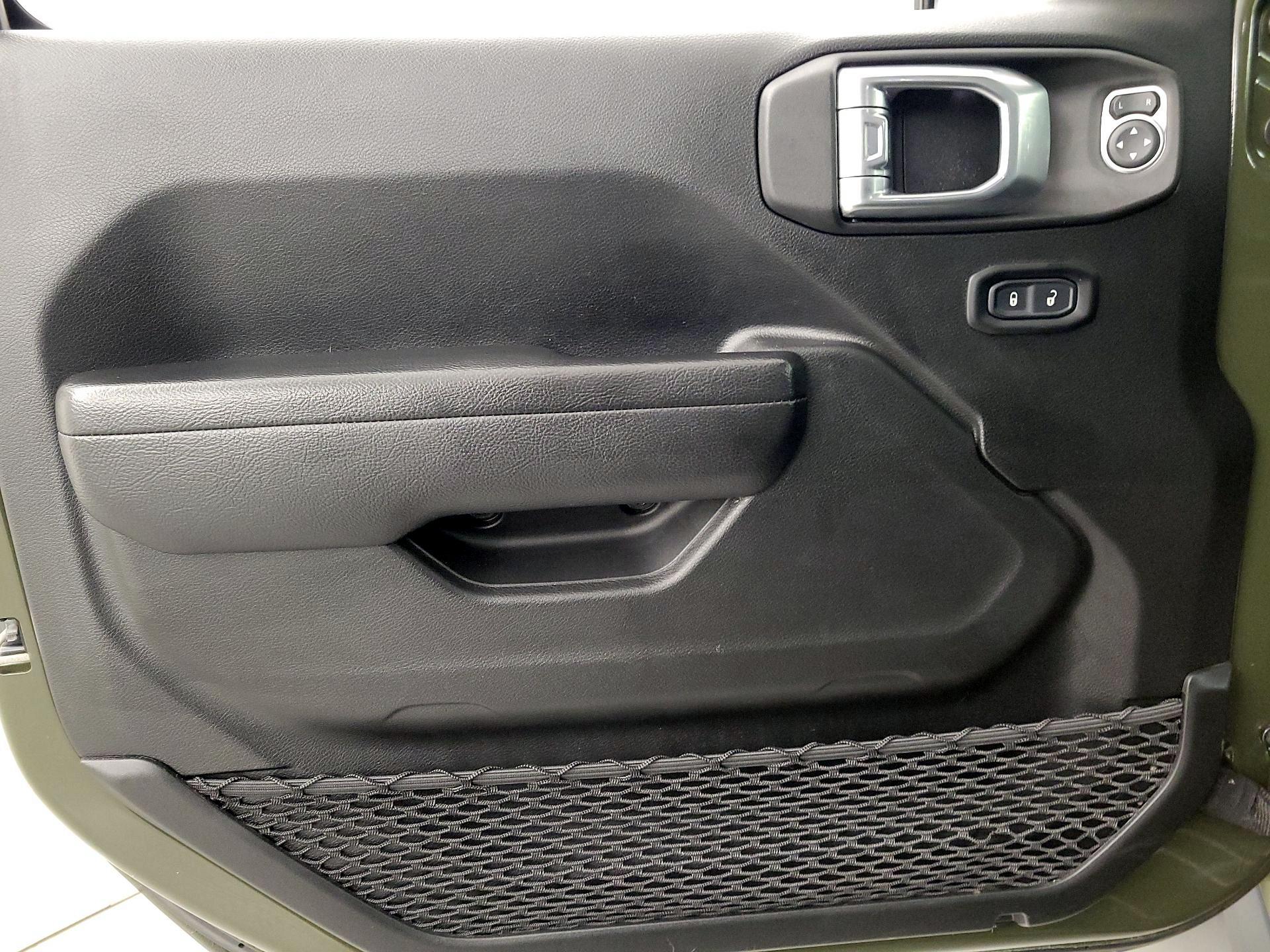 Thumbnail: 2022 Jeep Wrangler - 12