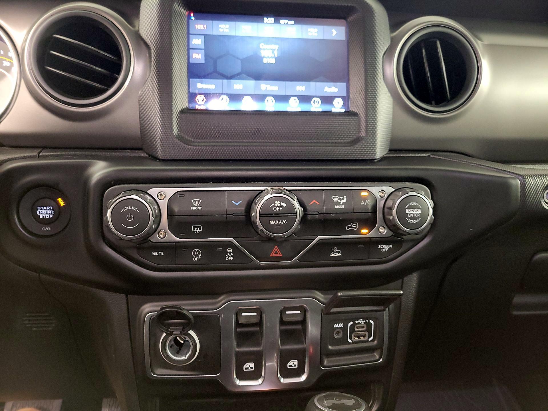 Thumbnail: 2022 Jeep Wrangler - 16