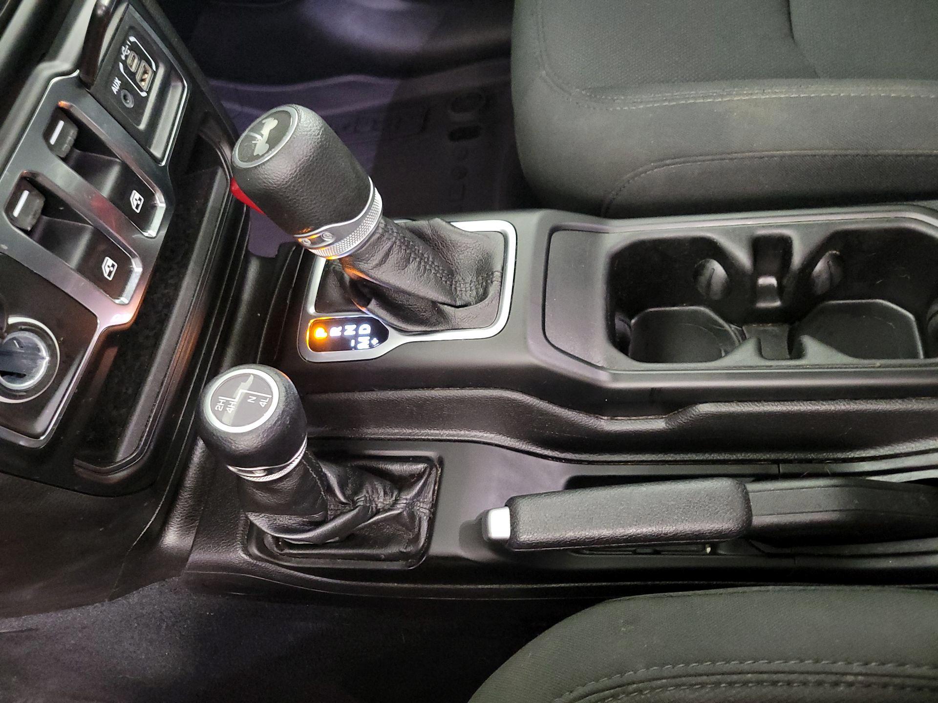 Thumbnail: 2022 Jeep Wrangler - 17