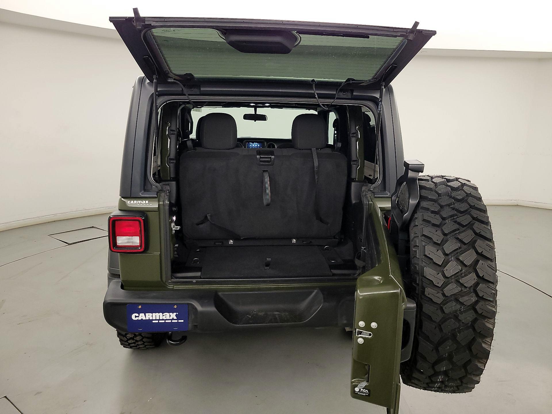 Thumbnail: 2022 Jeep Wrangler - 20