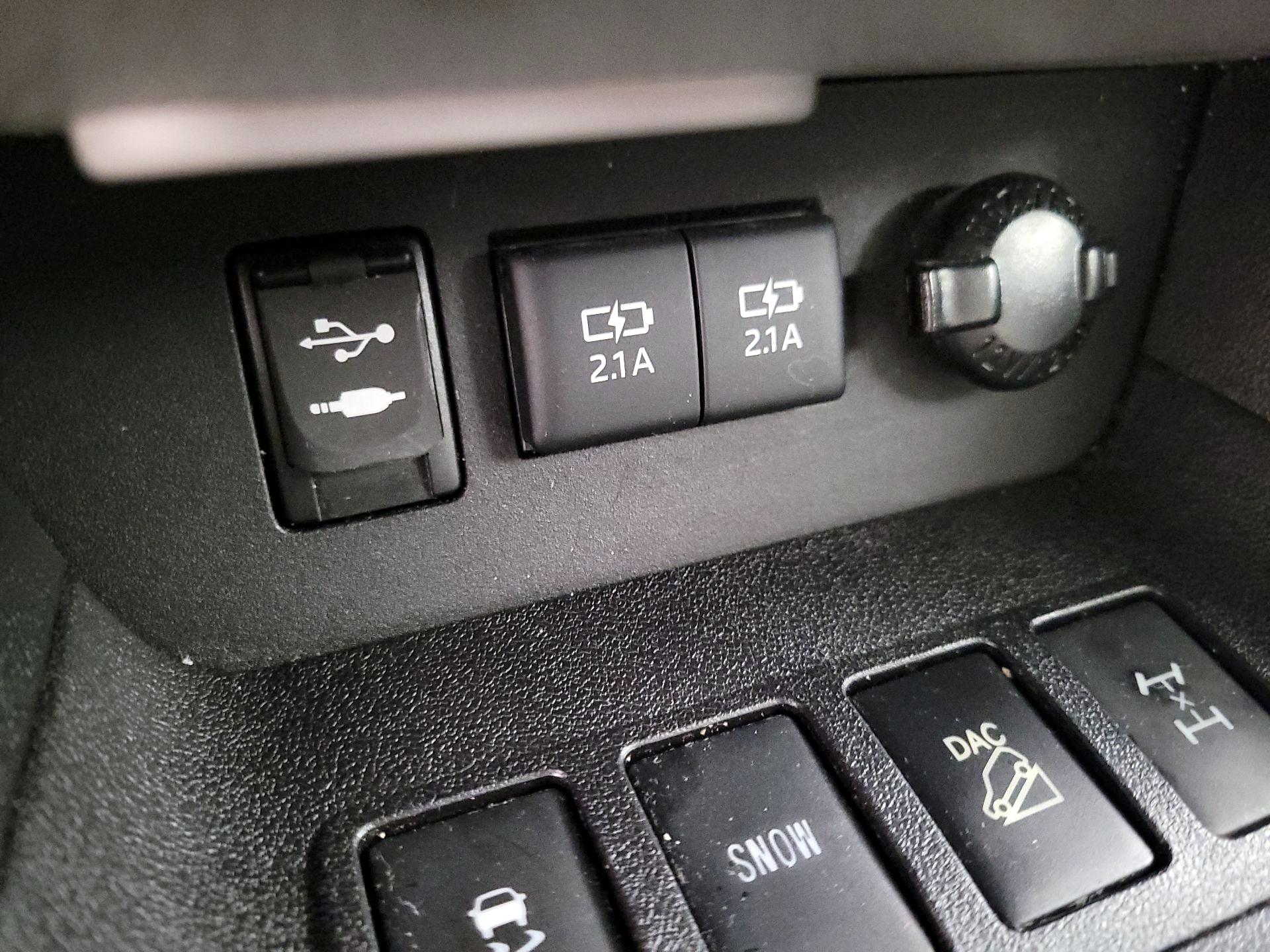 Thumbnail: 2017 Toyota Highlander - 19