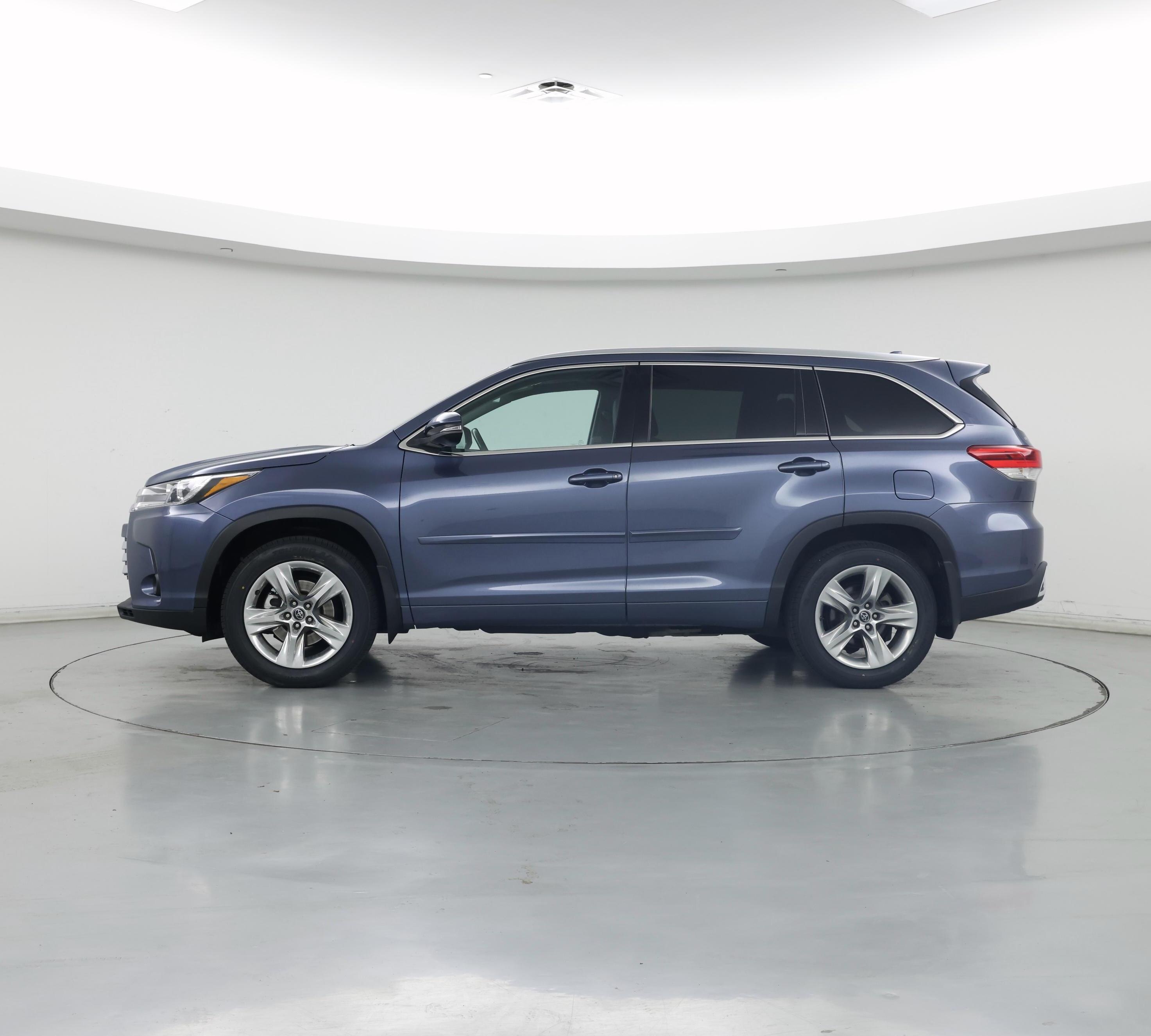 Thumbnail: 2017 Toyota Highlander - 3