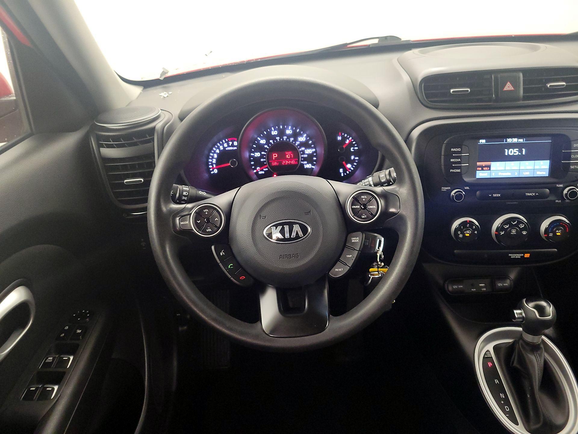 Thumbnail: 2019 Kia Soul - 10